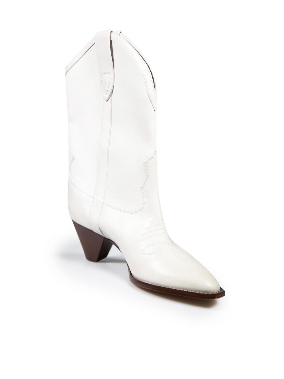 CONDITION is Very good. Minimal wear to the boots is evident. Light abrasion to all areas of both shoes on this used Isabel Marant designer resale item.



Details


White

Leather

Cowboy boots

Mid calf

Mid block heel

Point toe

Slip
