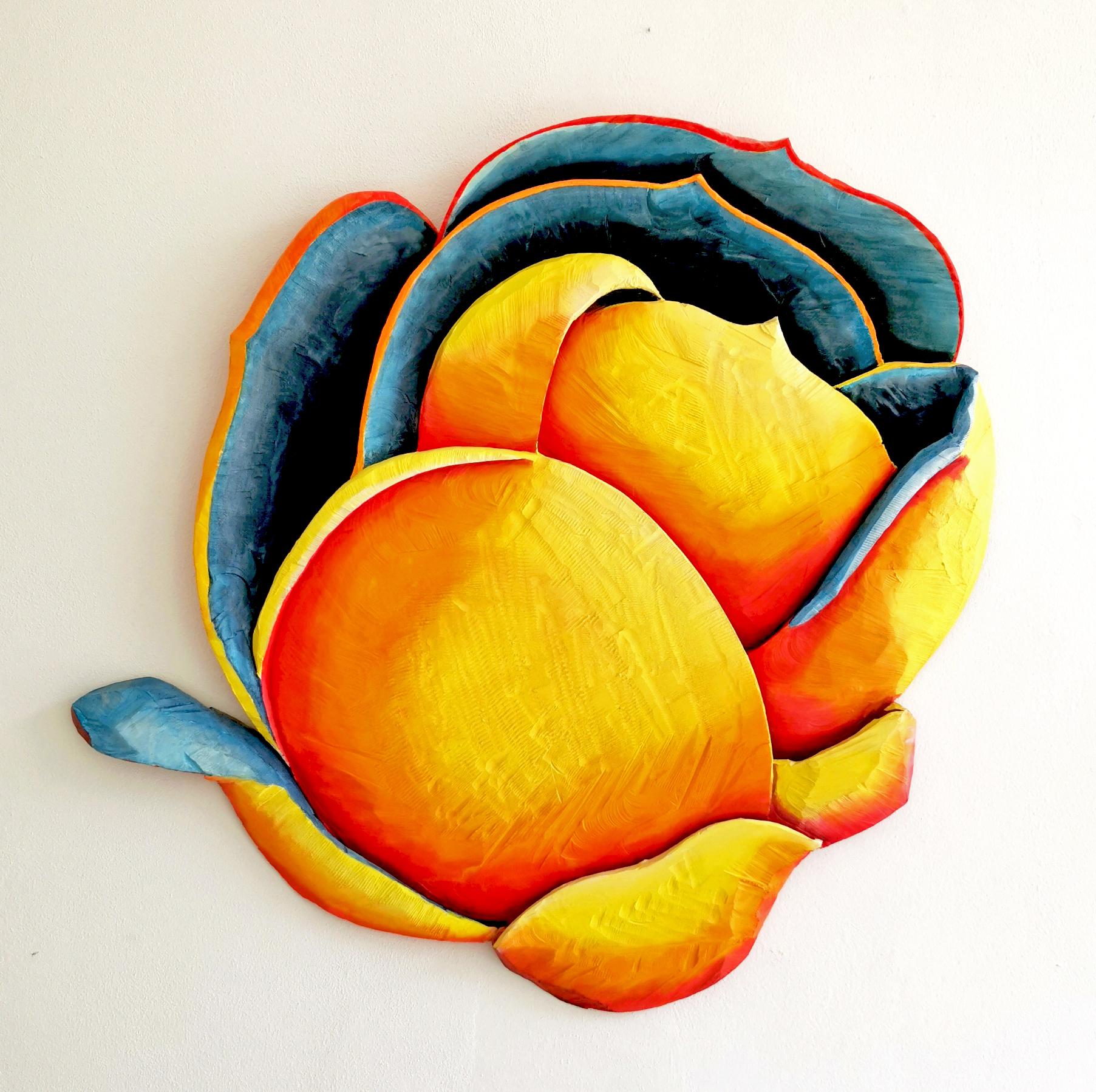 Bloom 5 di Isabel Ritter - Scultura floreale da parete contemporanea