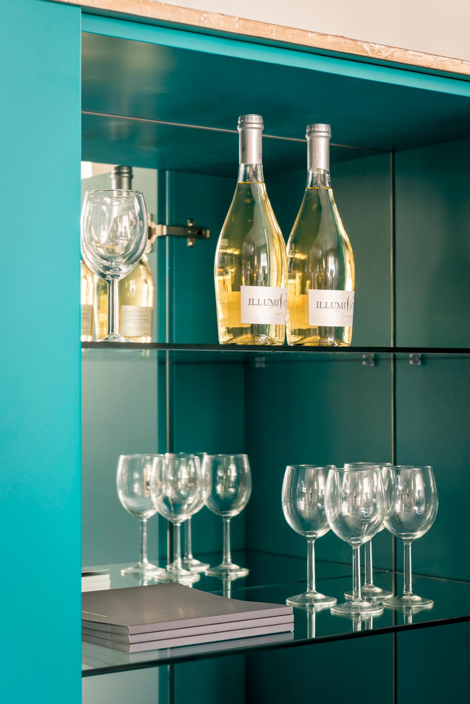 Modern Isabella Costantini, Italy, Marion Drink Cabinet, Turquoise and Bronze Leaf