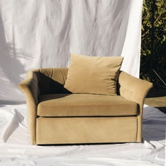 21st Century Isabella Lounge Chair, in Cotton Velvet by Duistt