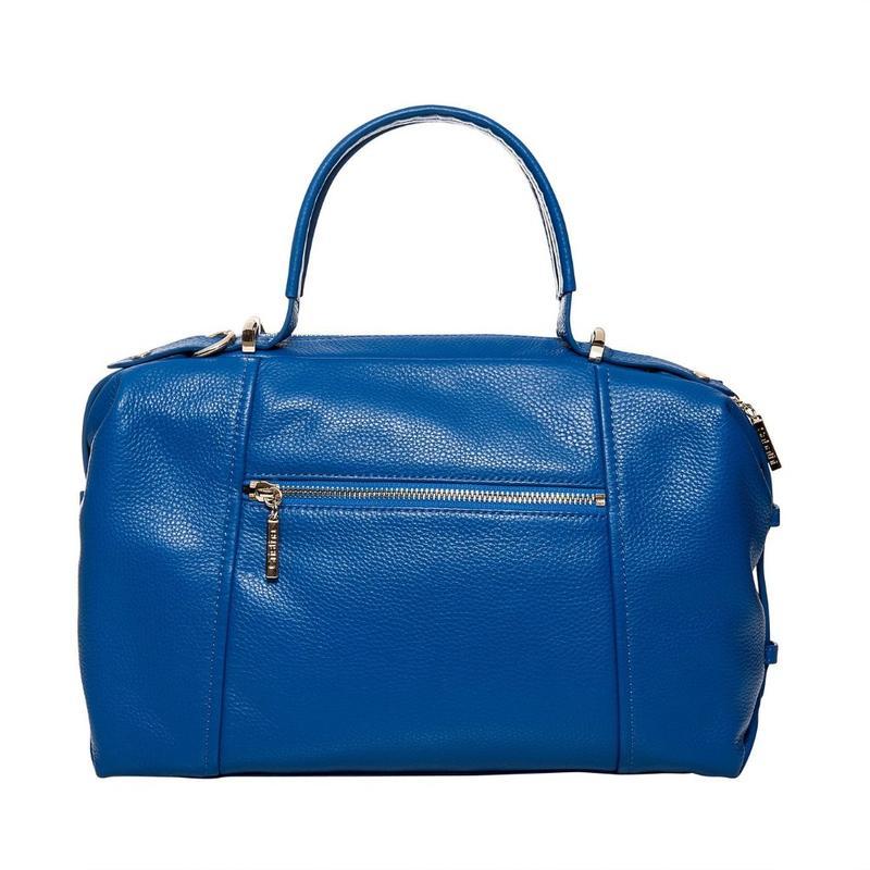 -Perfect for those looking for something bold, the Isabella Satchel in Royal Blue is the perfect pop of color!
-This bag features a front faux zipper with tassels and the AA quality pebble leather keeps it soft to the touch.
-Carry in hand or use