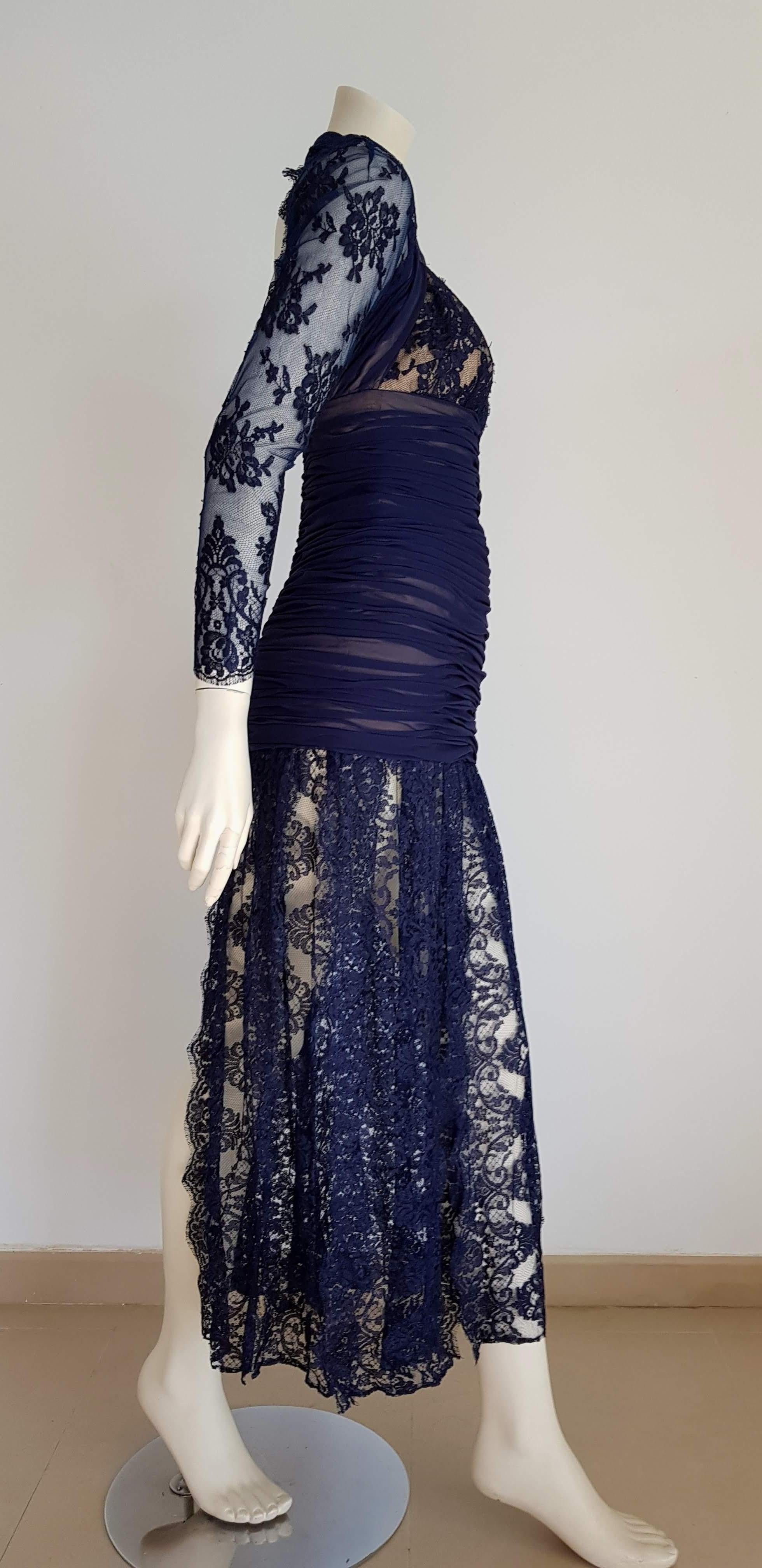 Isabelle ALLARD Paris, Couture, sleeves chest skirt lace, pleated silk waistband, blue silk cotton dress - Unworn, New.

Isabelle ALLARD is a Paris brand that created only haute couture and selling to international customers too. It did not produce