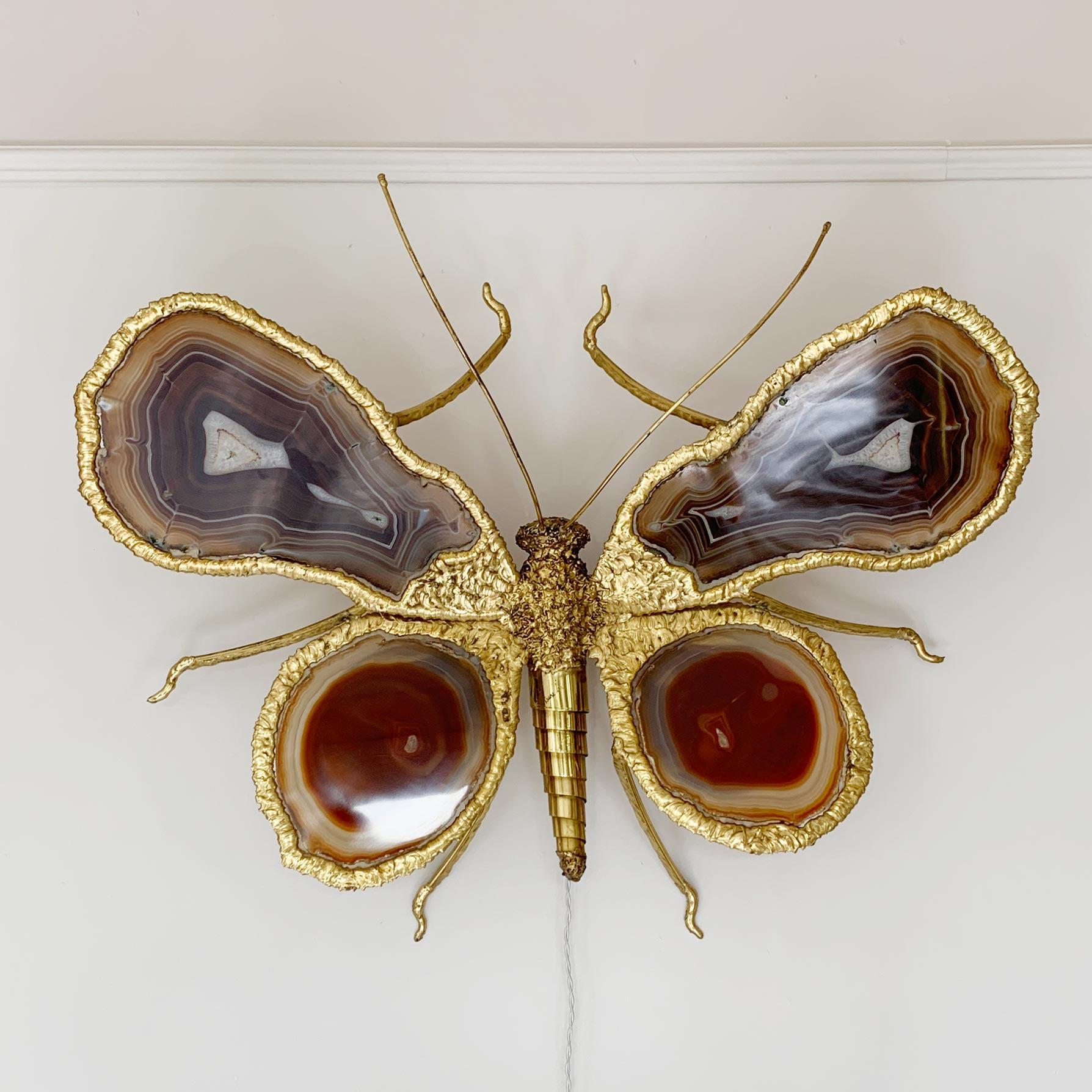 Laiton Isabelle Faure Signée Illuminated Gold Butterfly Sculpture Light Brass and Agate en vente