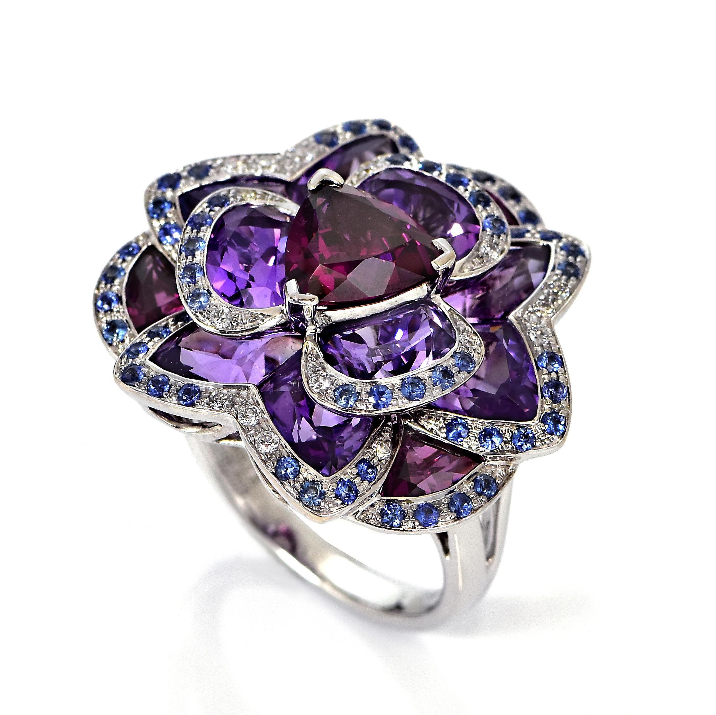 Isabelle Langlois Paris, bague en or 18 carats et grenat rhodolite 1