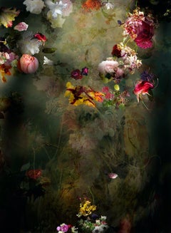 Solstice #6 - Vertical Floral dunkle abstrakte Landschaft zeitgenössische Fotografie