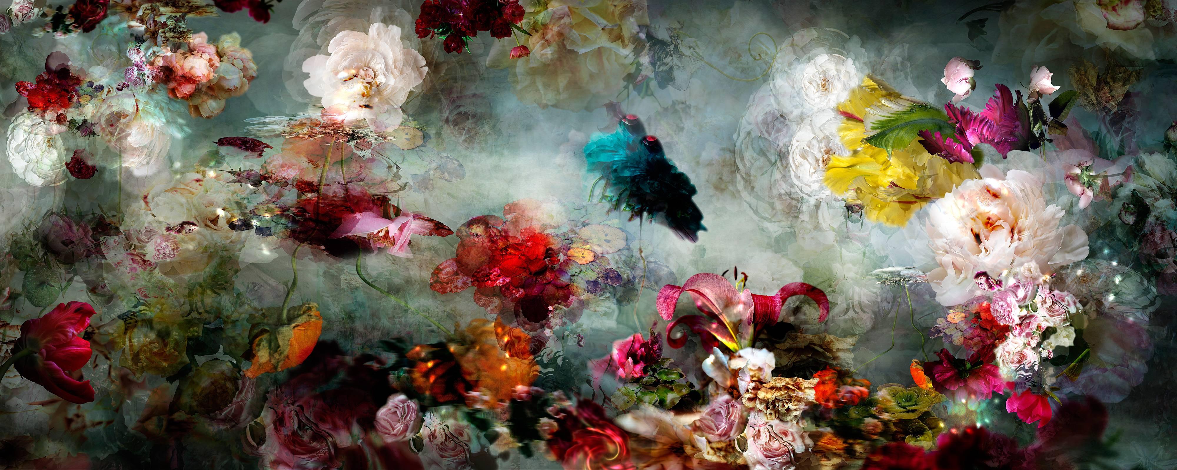 Isabelle Menin Landscape Photograph – „ Song for dead heroes #3“, große abstrakte Blumenlandschaft, farbenfrohes Foto