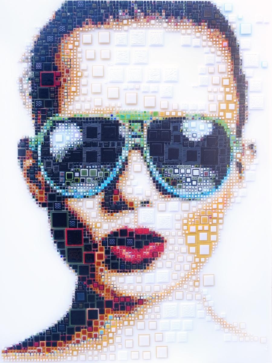 The Future Is A Big Kiss - Mosaic wall work - Isabelle Scheltjens 1