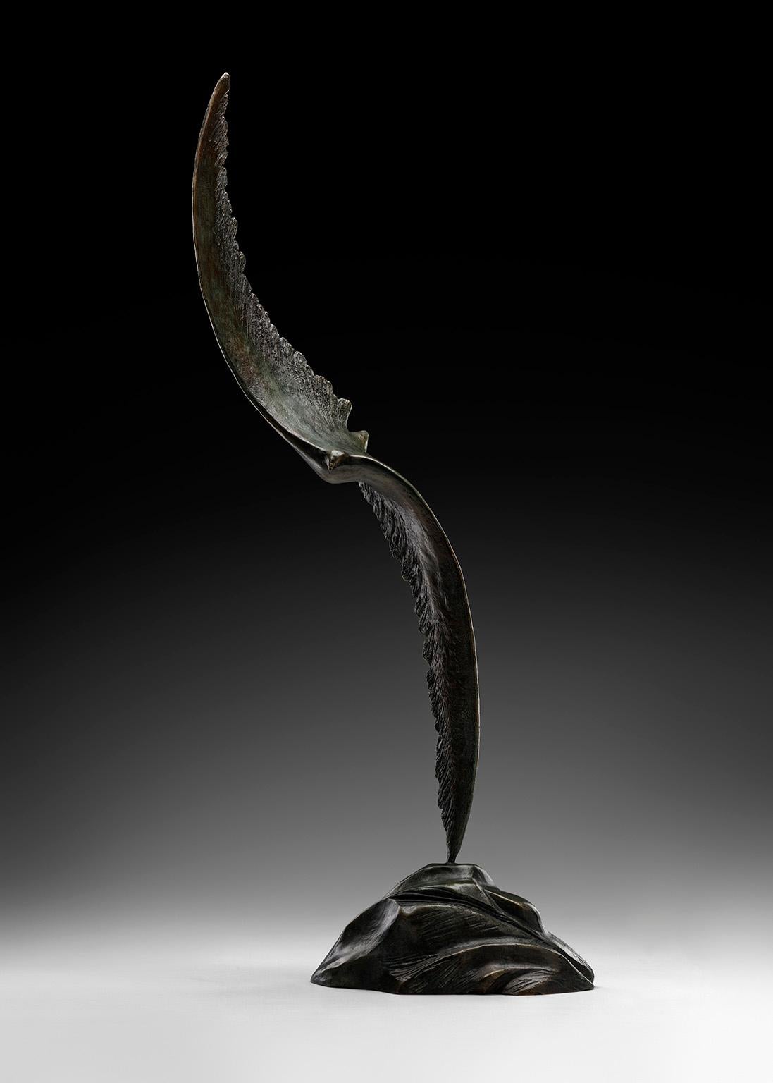 Isabelle Thiltgès Figurative Sculpture - Aella - Bronze Sculpture of Flying Bird