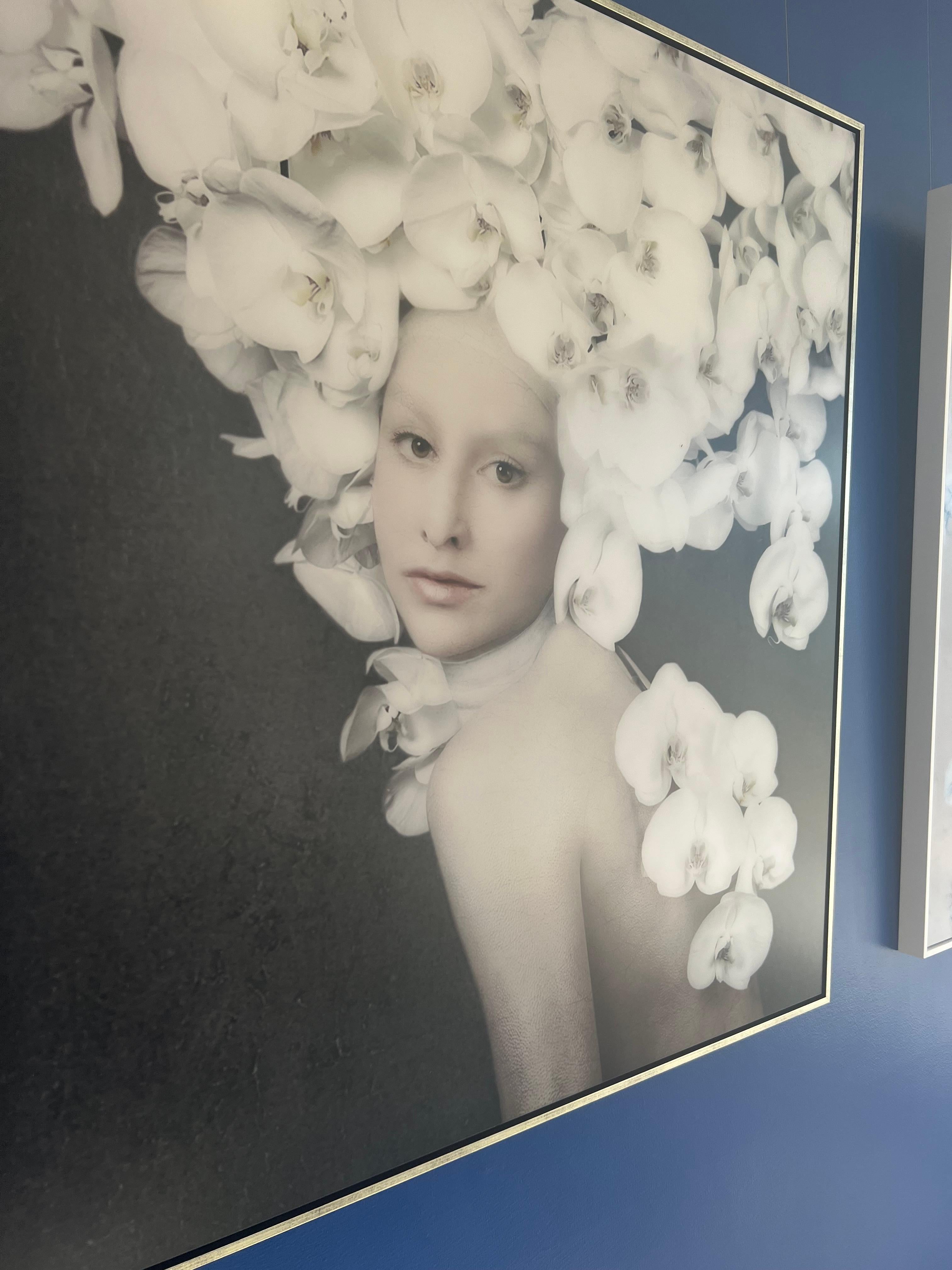 Photographie de portraits, florale et figurative_pour moi, Isabelle van Zeijl_C-Print en vente 4