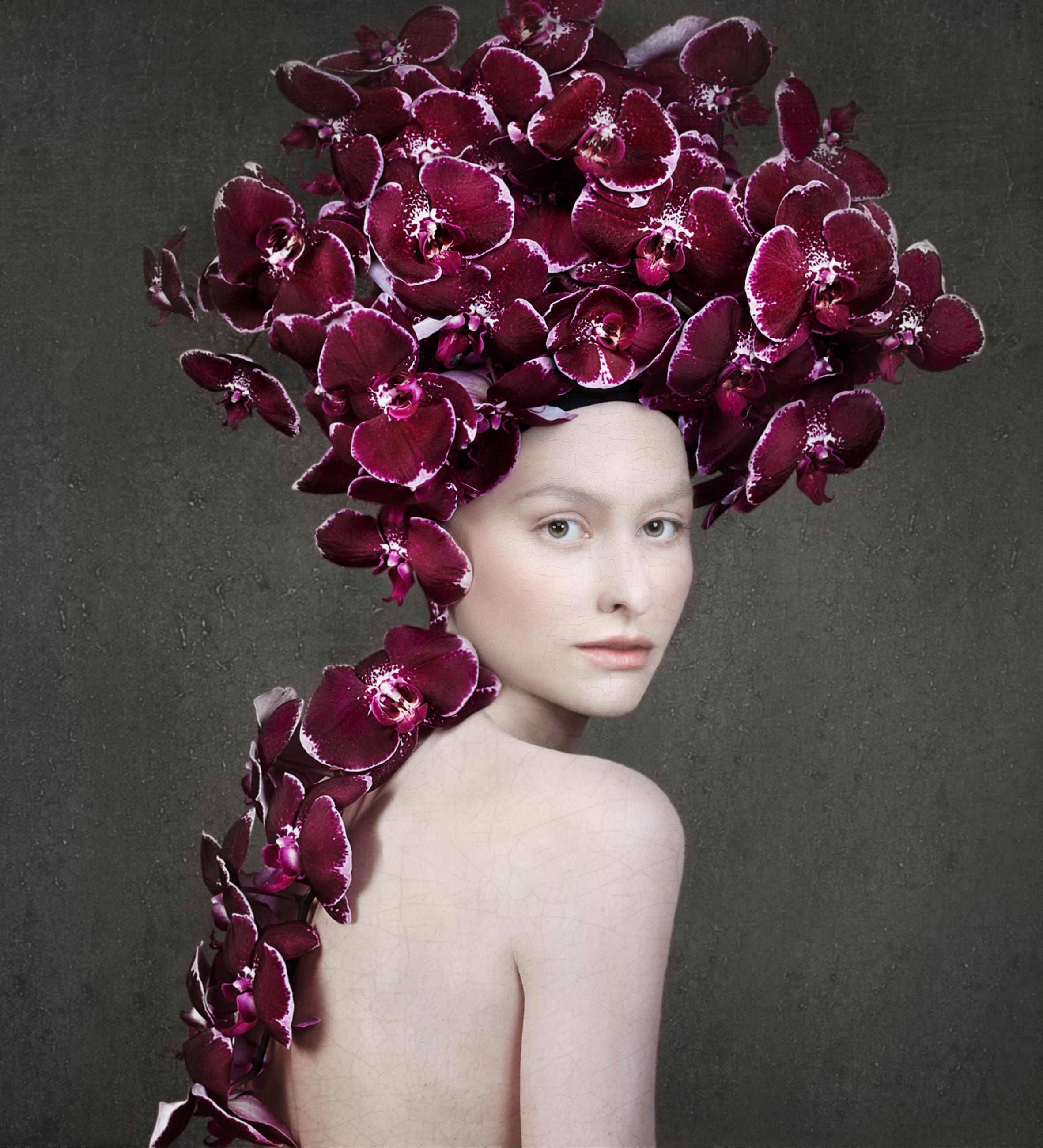 Isabelle Van Zeijl - She Is Here, Photography 2020, Printed After