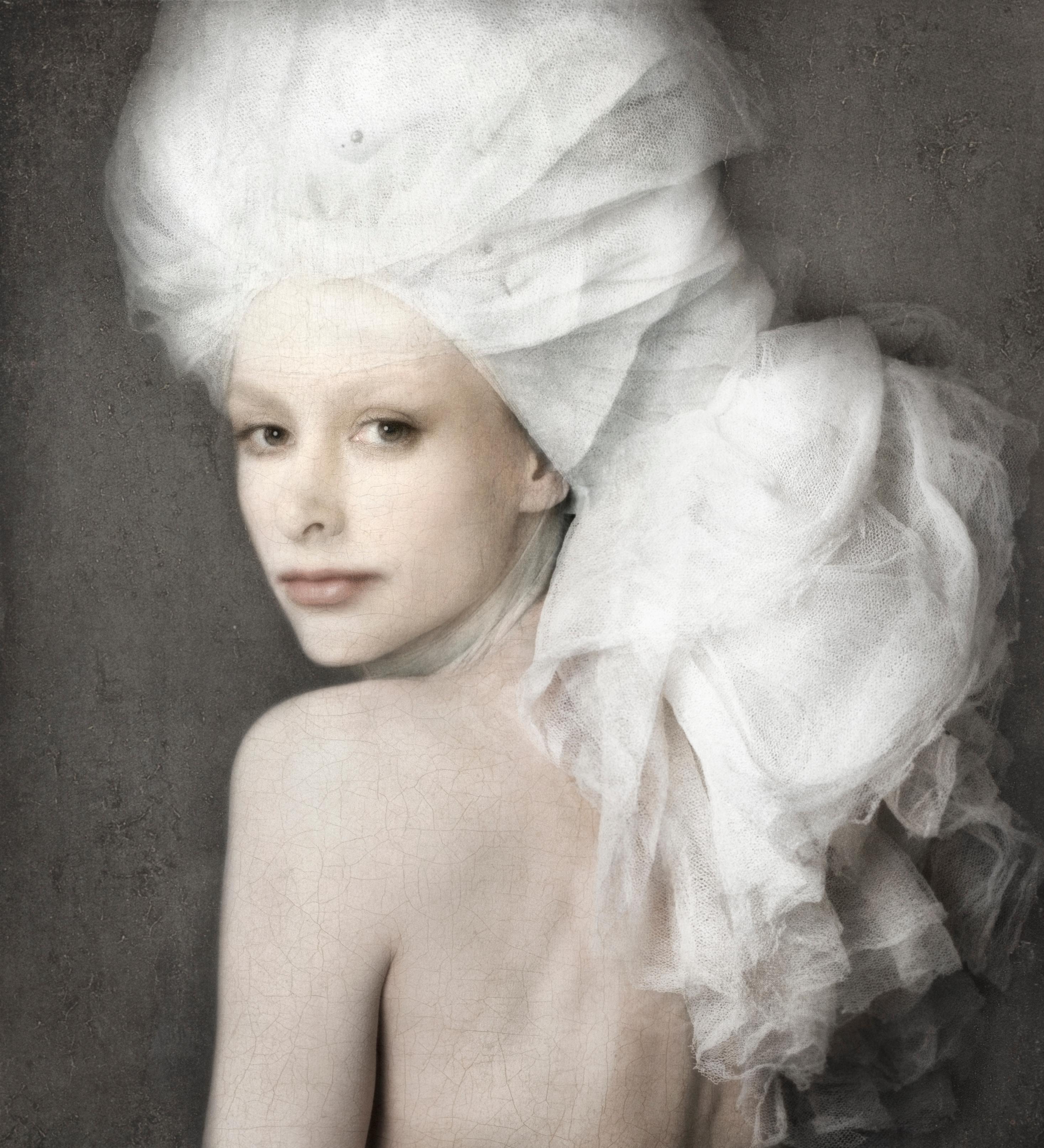 Isabelle Van Zeijl - You & I, Photography 2020, imprimée d'après
