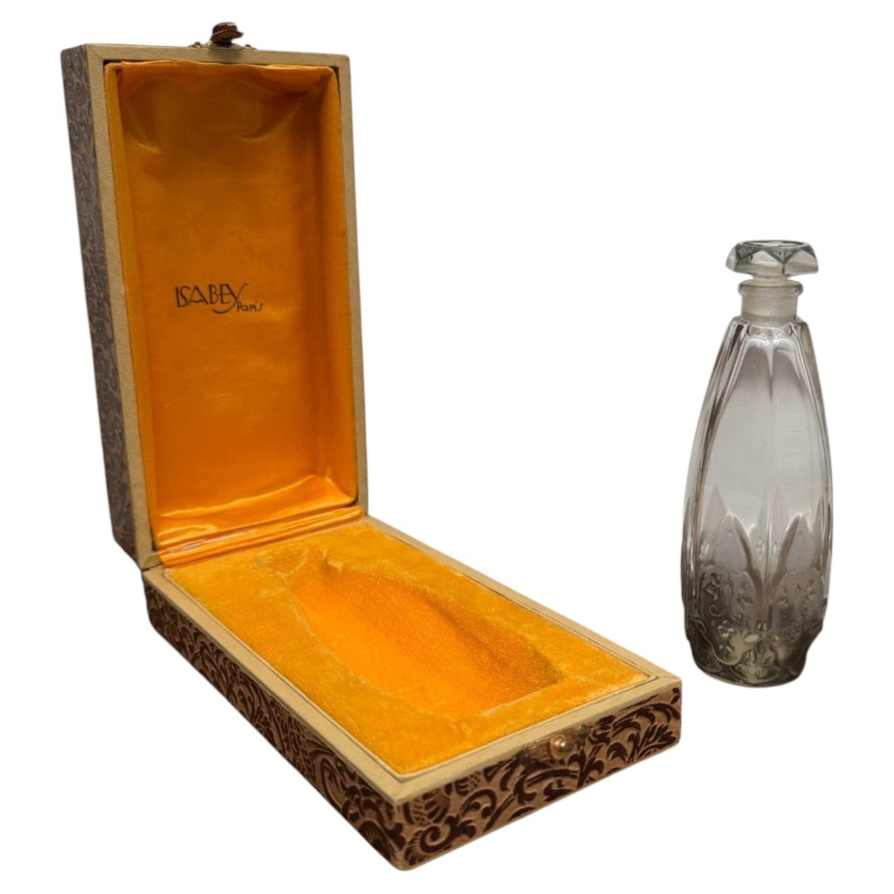 Isabey Perfume Bottle by Julien Viard, 1930, Cut Corners with Floral Decoration For Sale
