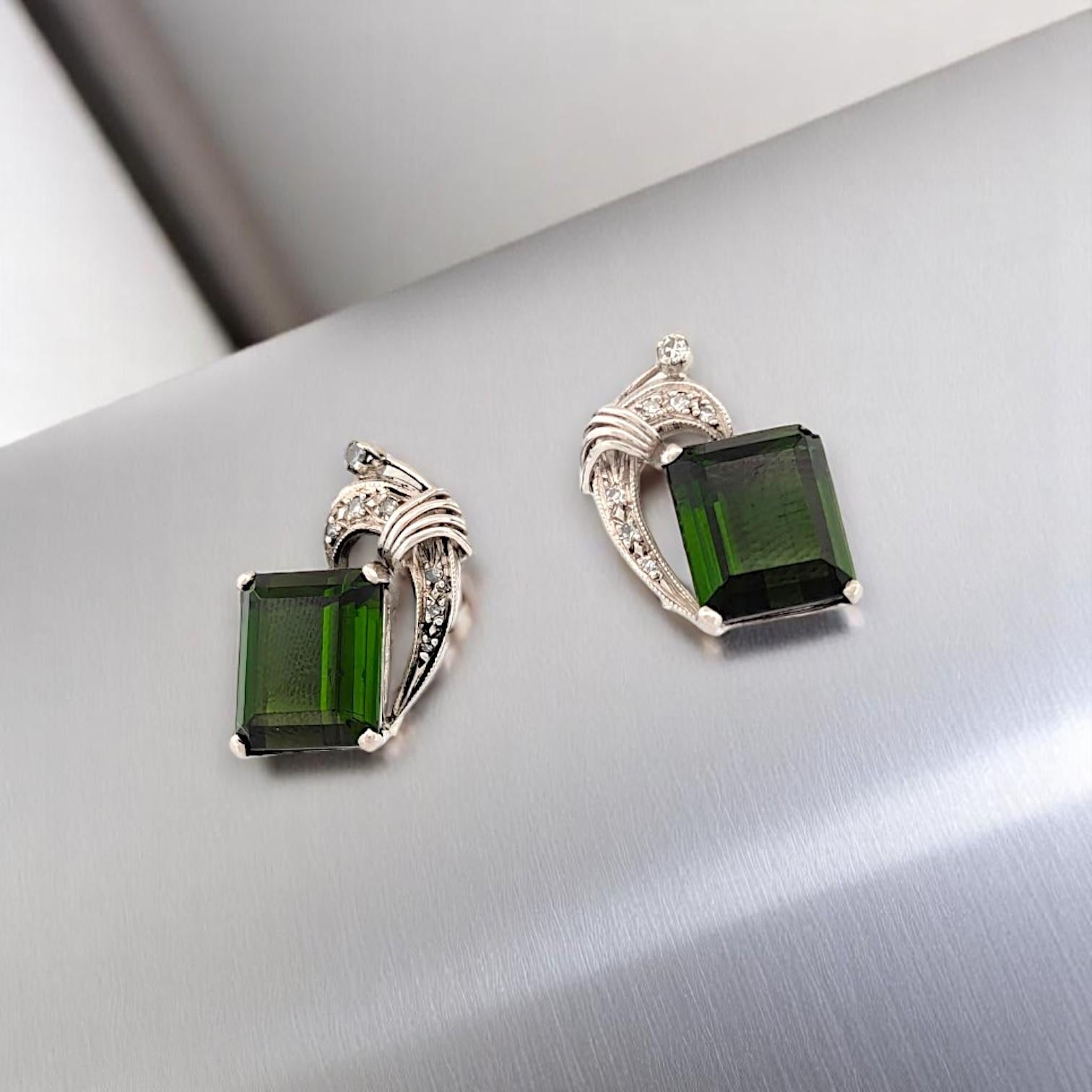 Artisan Isadora 1920s Boucles d'oreilles en platine avec diopside chromé et diamants Pendentif Art Déco en vente