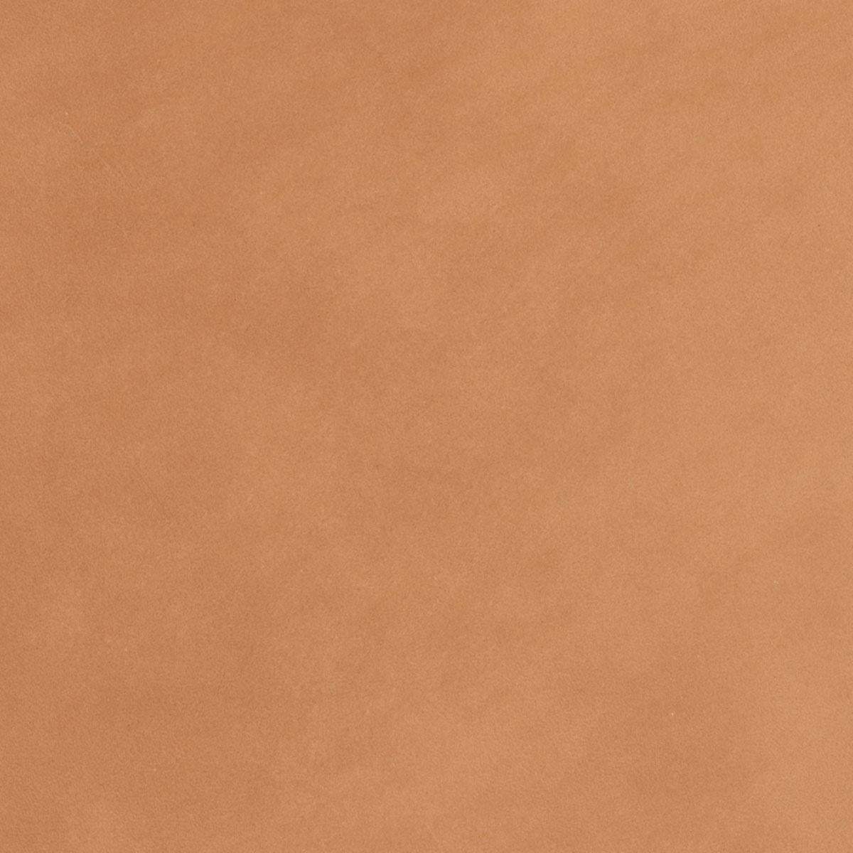 Isadora Chair Cammello Saddle Extra leather Light Brown moka finishes legs In New Condition In New York, NY
