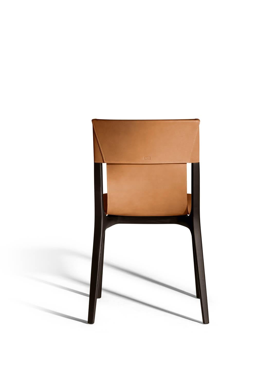 Italian Isadora Chair Cammello Saddle Extra leather Light Brown wengé finishes legs For Sale