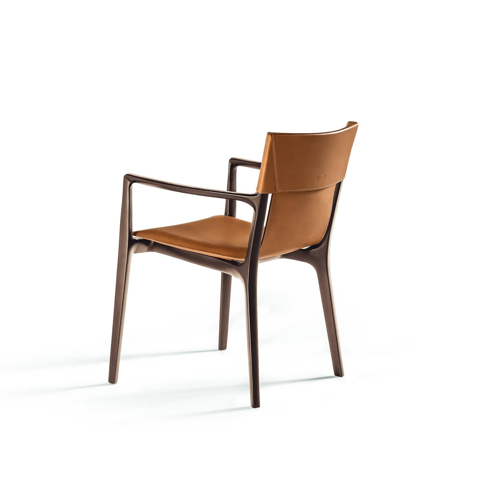 isadora dining chair