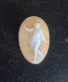 Isadora Duncan Dancer Woman Goddess Cameo Brooch 18K Gold Dancing Antique