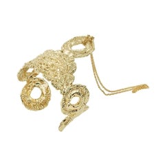 Isadora Handpiece in Lace Crochet in Yellow Gold
