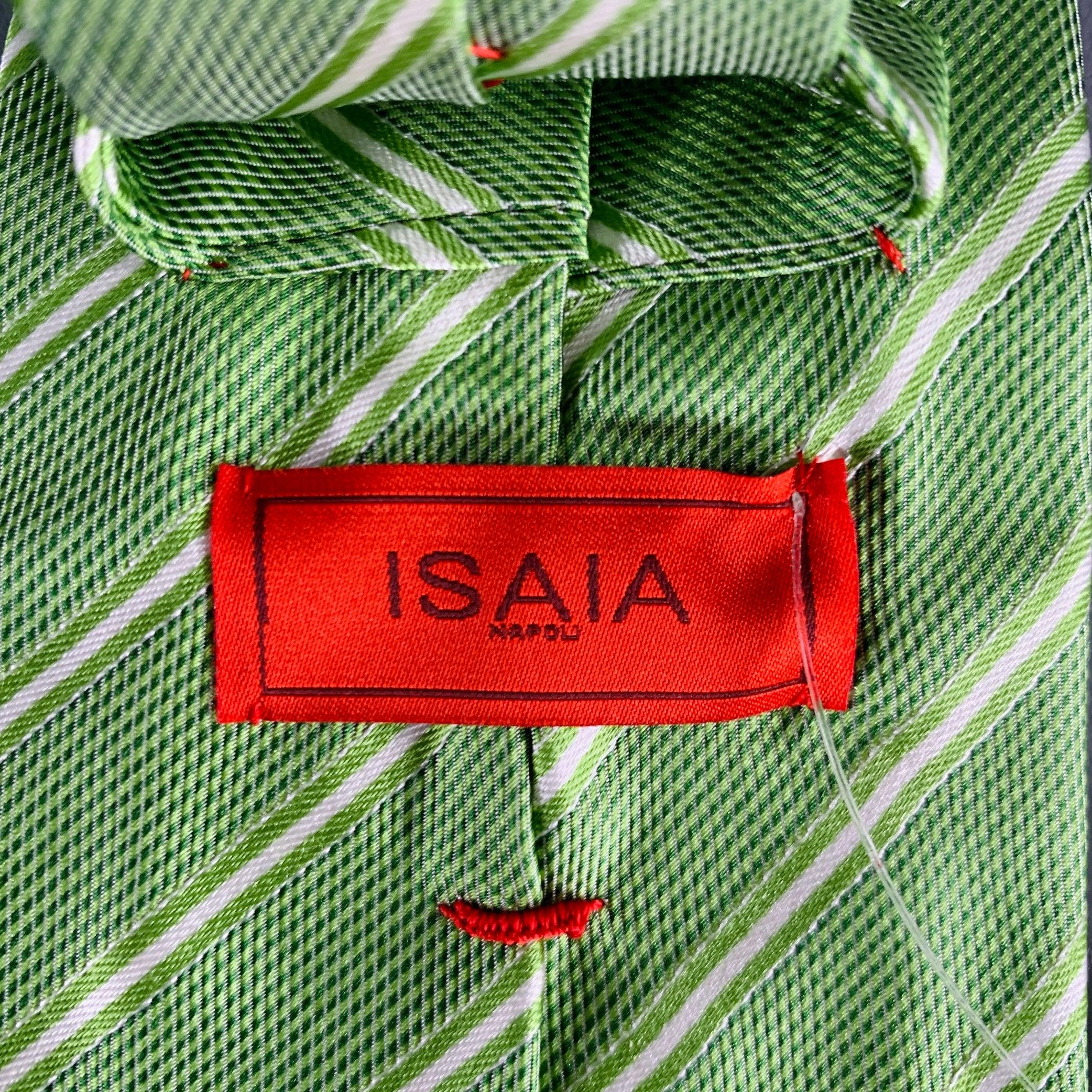 ISAIA Green White Diagonal Stripe Silk Tie In Good Condition For Sale In San Francisco, CA