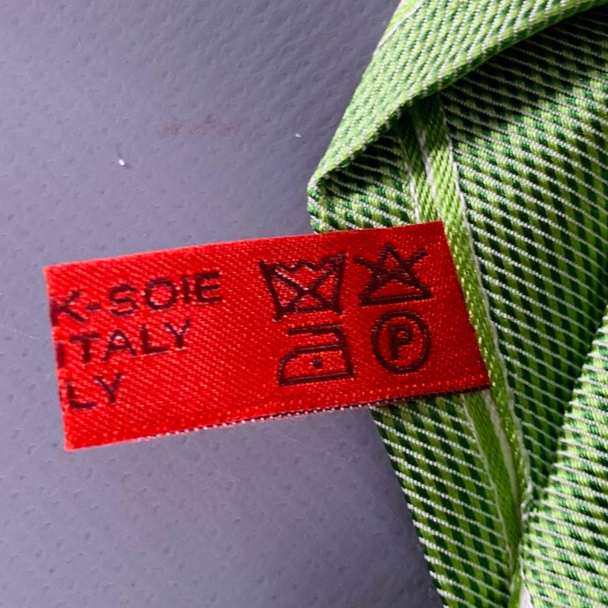 ISAIA Green White Diagonal Stripe Silk Tie For Sale 2