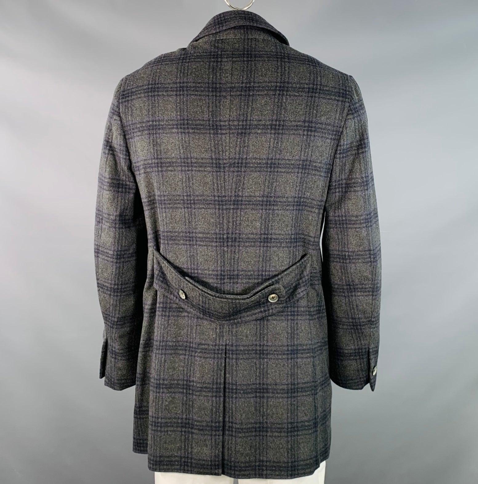 ISAIA Größe 38 Grau Lila Kariert Kaschmir Einreihig Versteckt Knöpfe Mantel im Zustand „Hervorragend“ im Angebot in San Francisco, CA