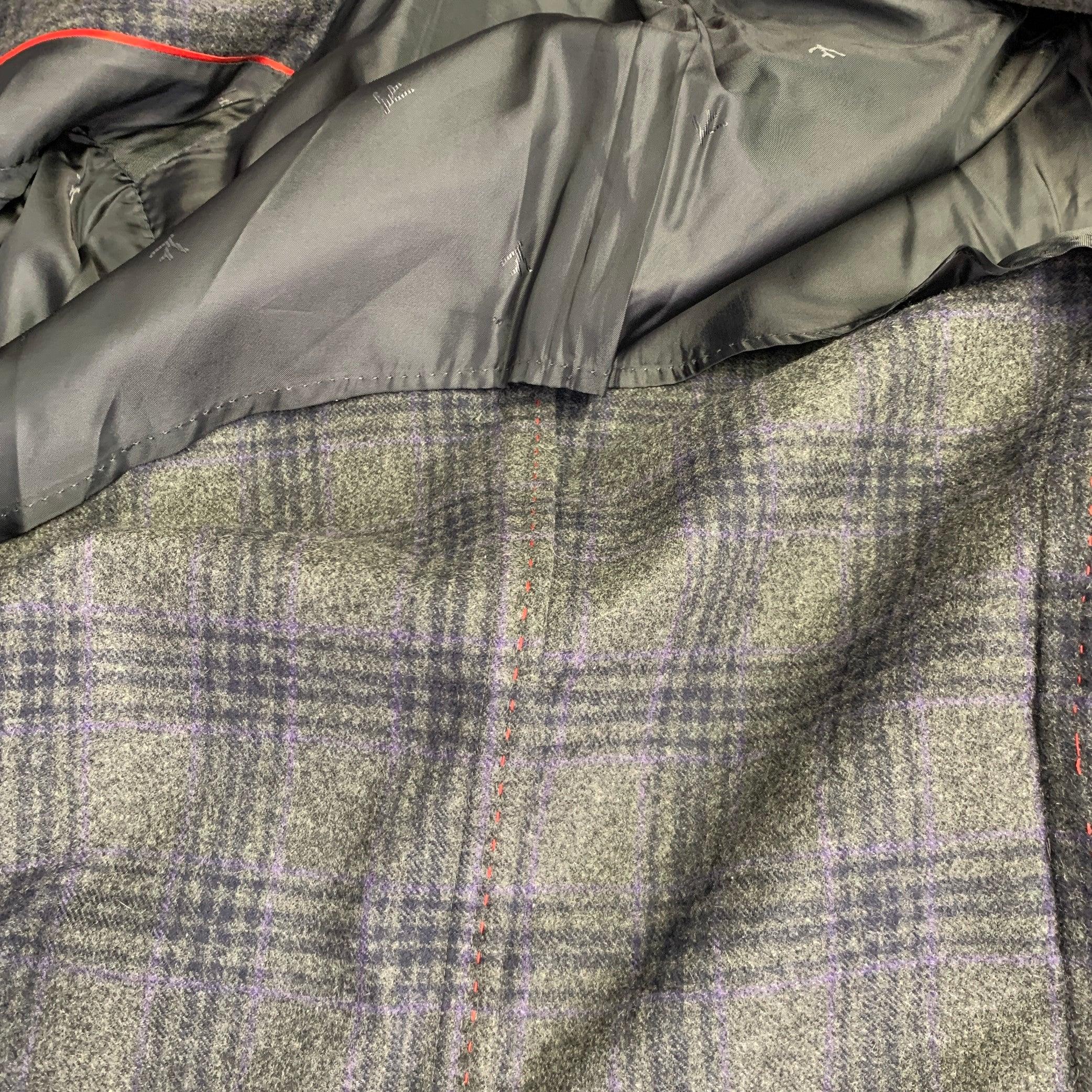 ISAIA Größe 38 Grau Lila Kariert Kaschmir Einreihig Versteckt Knöpfe Mantel im Angebot 1