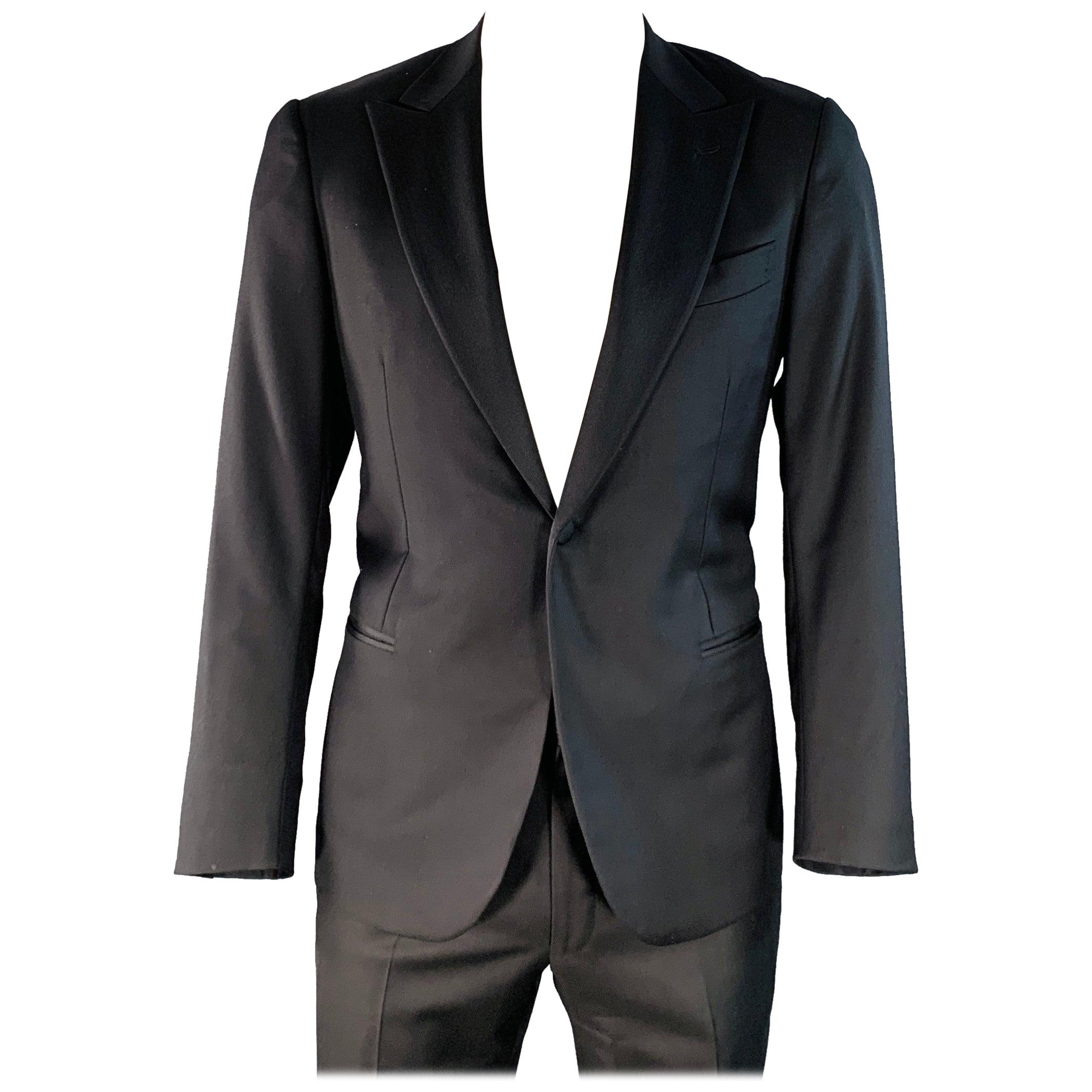 ISAIA Size 42 Regular Black Wool Satin Peak Lapel Tuxedo For Sale