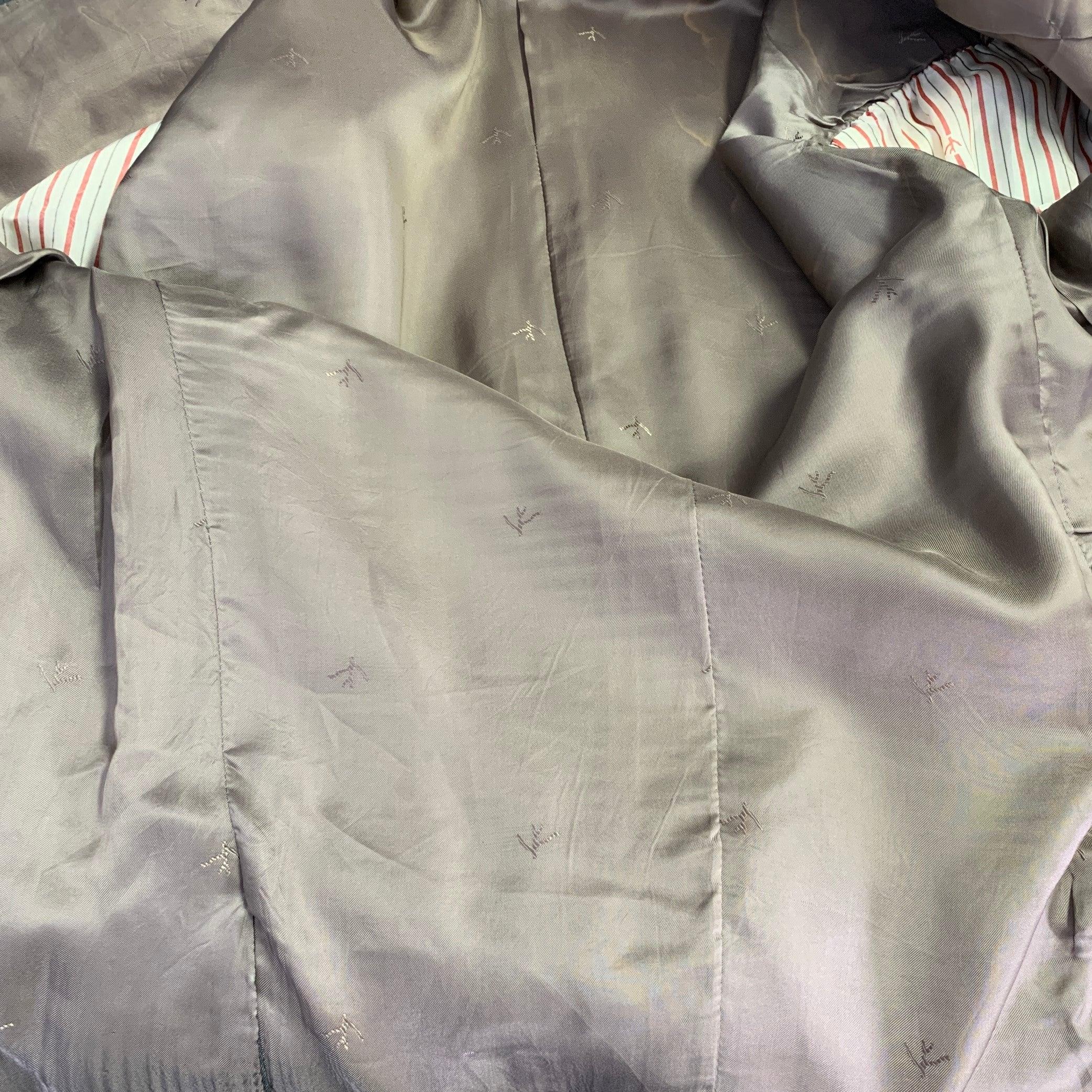 ISAIA Size 44 Grey Light Blue Pinstripe Wool Single Breasted Suit For Sale 2