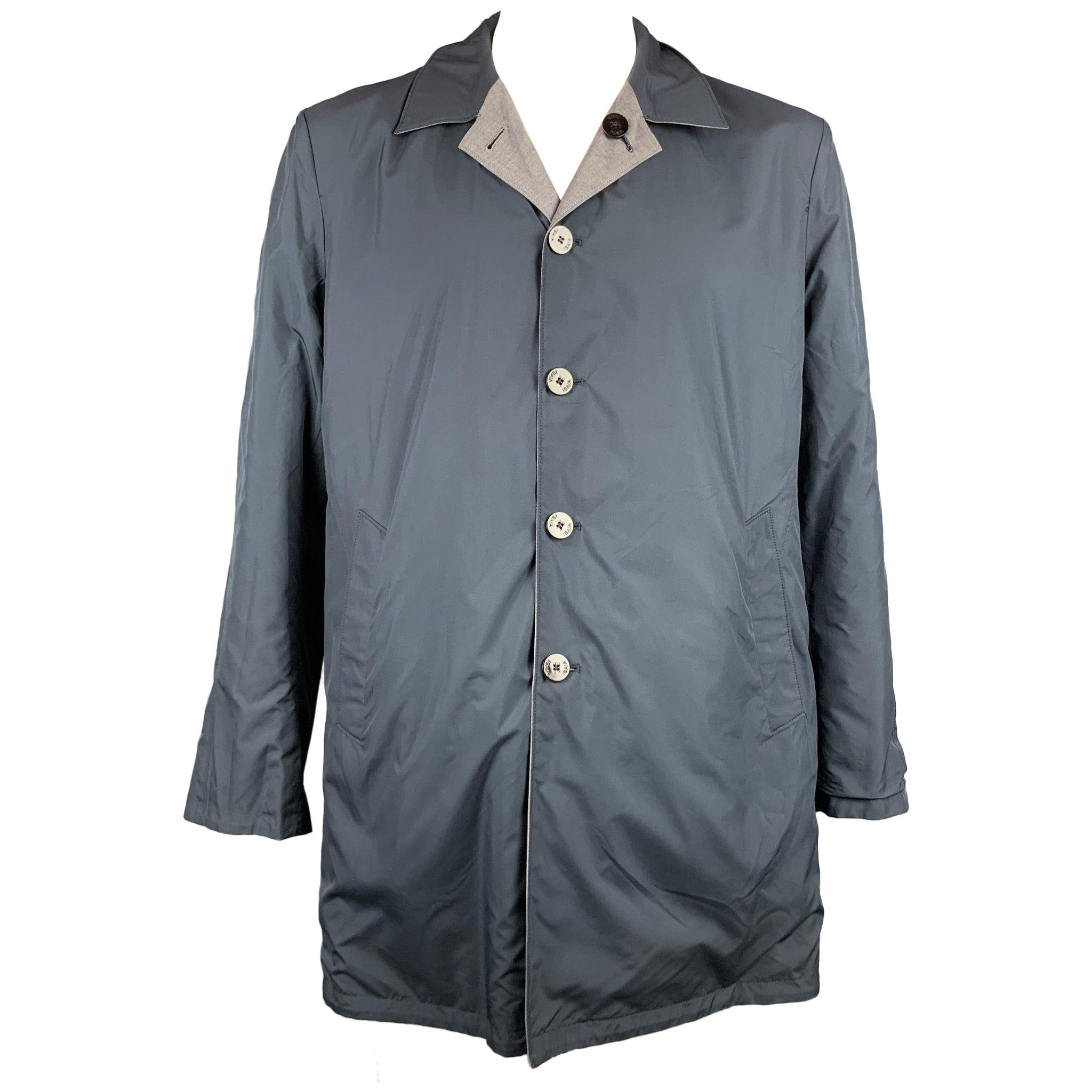 Isaia Taille 46 Manteau réversible en laine et polyester bicolore marine et gris en vente