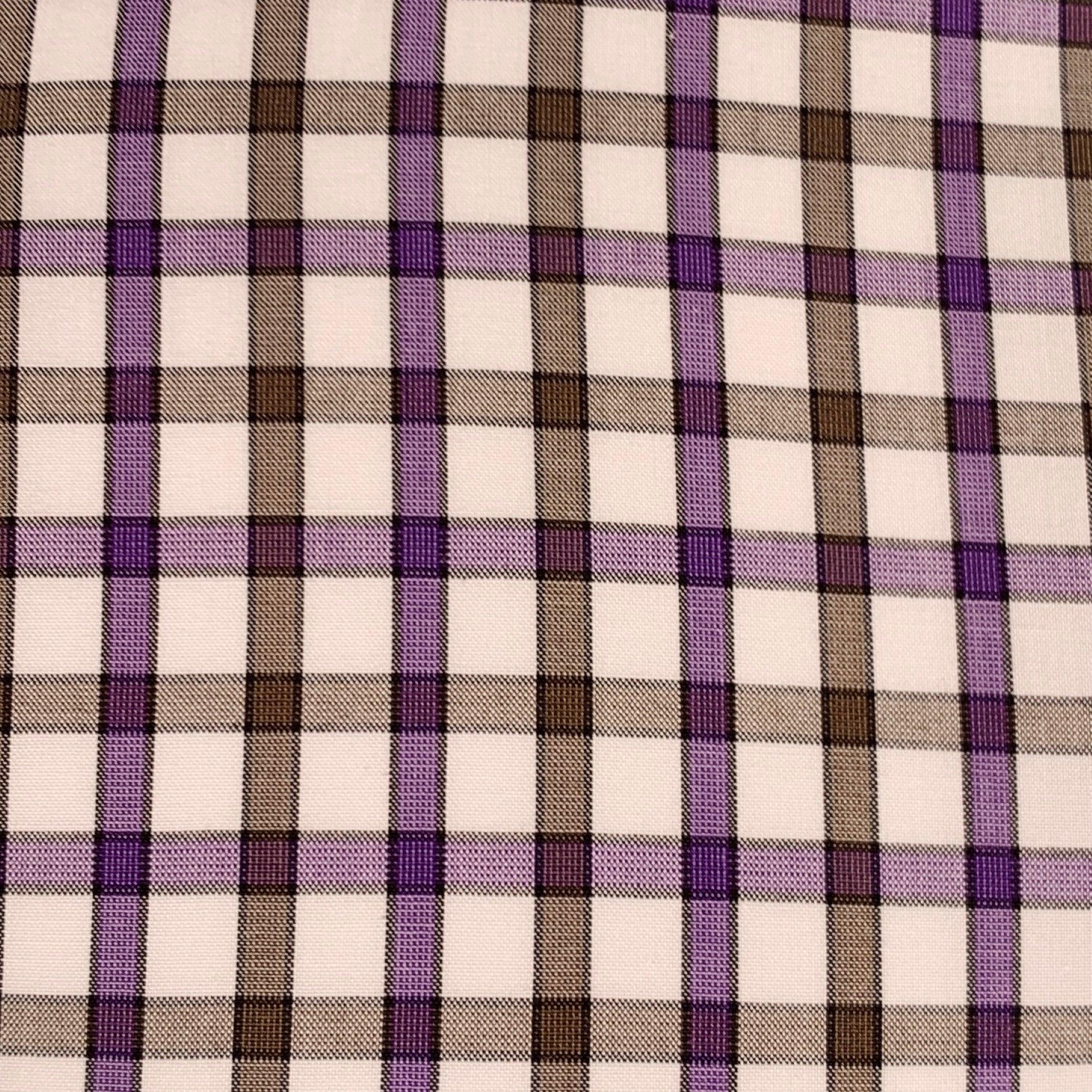 ISAIA long sleeve shirt
in a white cotton woven fabric featuring a purple and brown checkered pattern,
cutaway collar, and button closure. Made in Italy.Excellent Pre-Owned Condition. 

Marked:   15.5/39  

Measurements: 
 
Shoulder: 16.5 inches