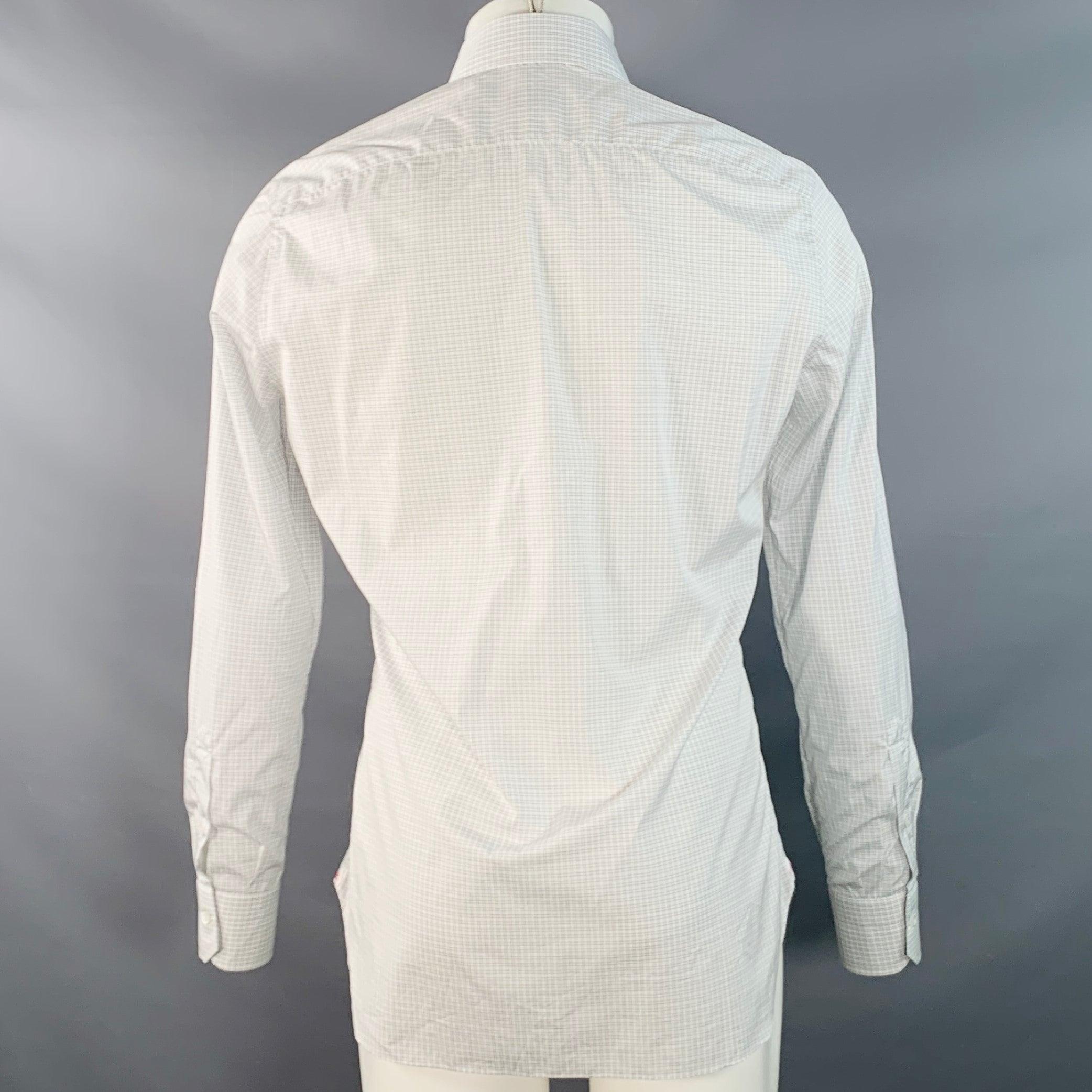 S.S. White Grey Camicia a maniche lunghe con colletto a quadri in cotone, taglia S. White In condizioni ottime in vendita a San Francisco, CA