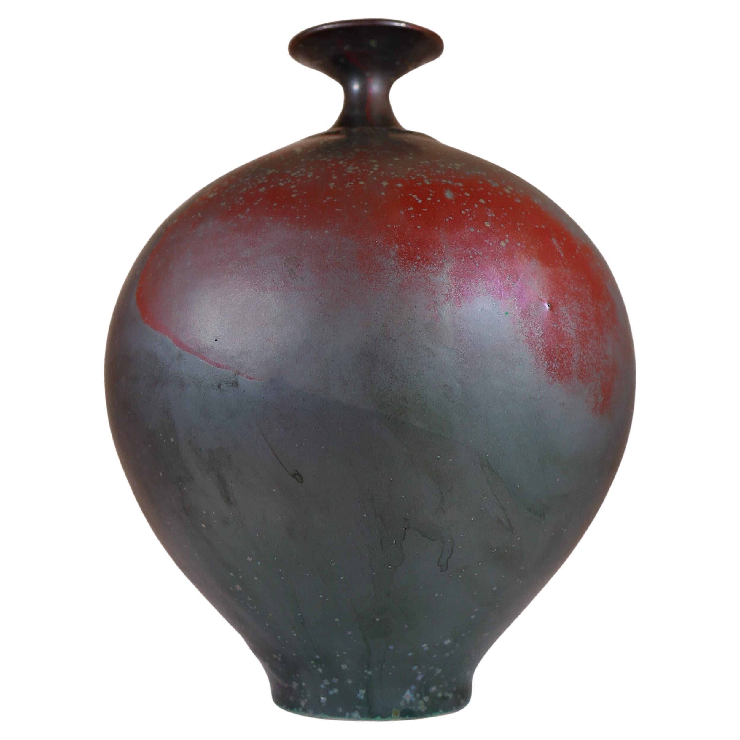 Isak Isaksson - Vaso in ceramica nera e rossa con smalto cristallino Artista contemporaneo