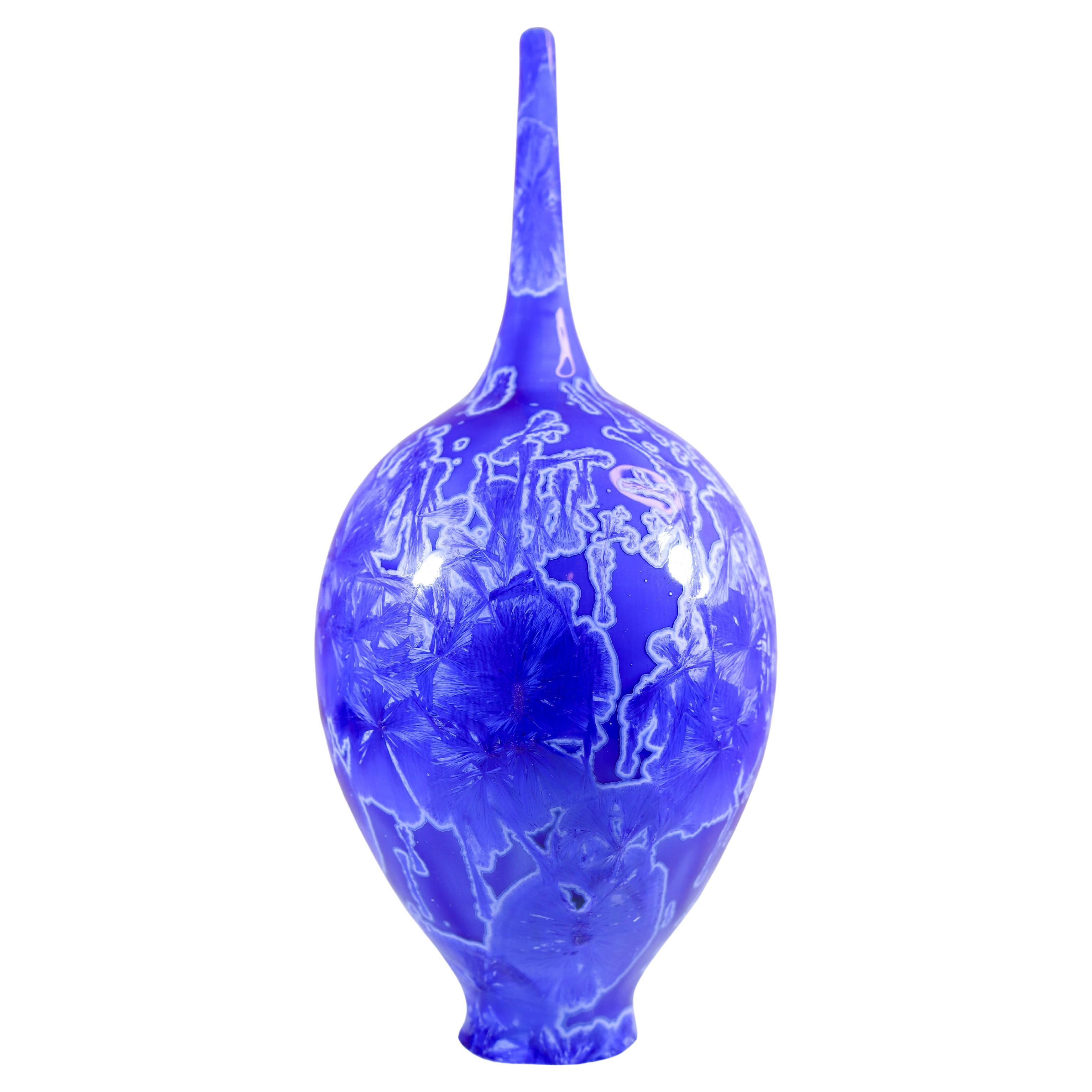 Isak Isaksson Vase en céramique bleue émail cristallin Artiste contemporain
