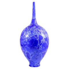 Isak Isaksson Vase en céramique bleue émail cristallin Artiste contemporain