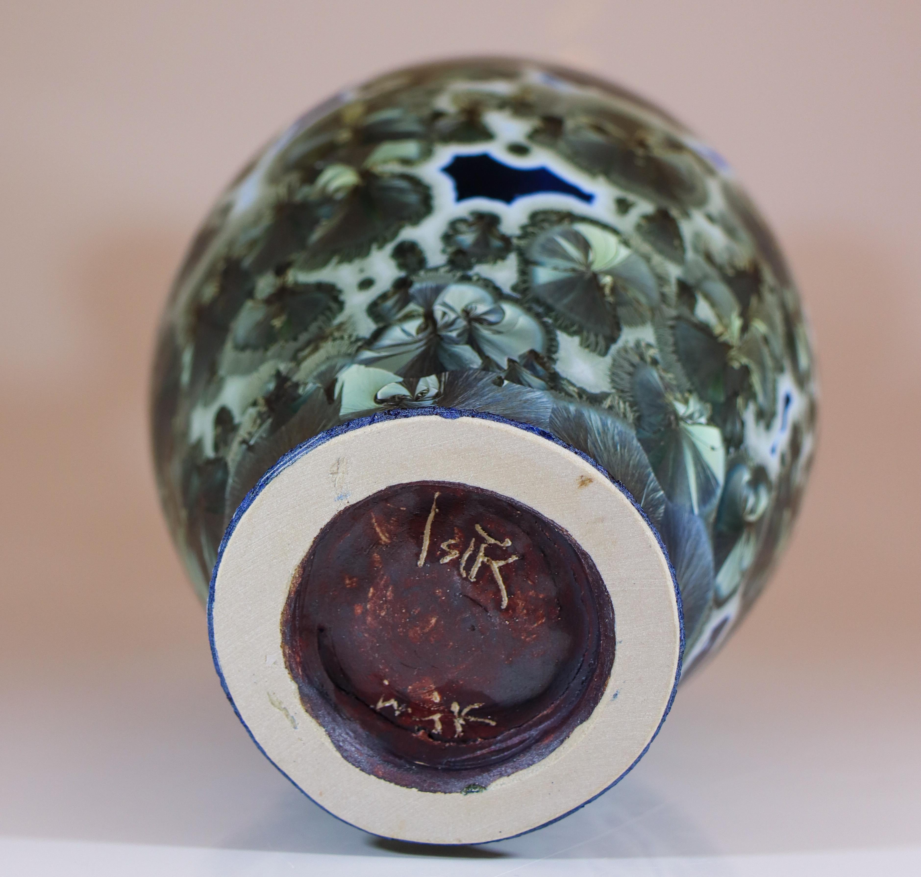 Isak Isaksson Blaue & Graue Keramikvase Kristalline Glasur Zeitgenössischer Künstler 5