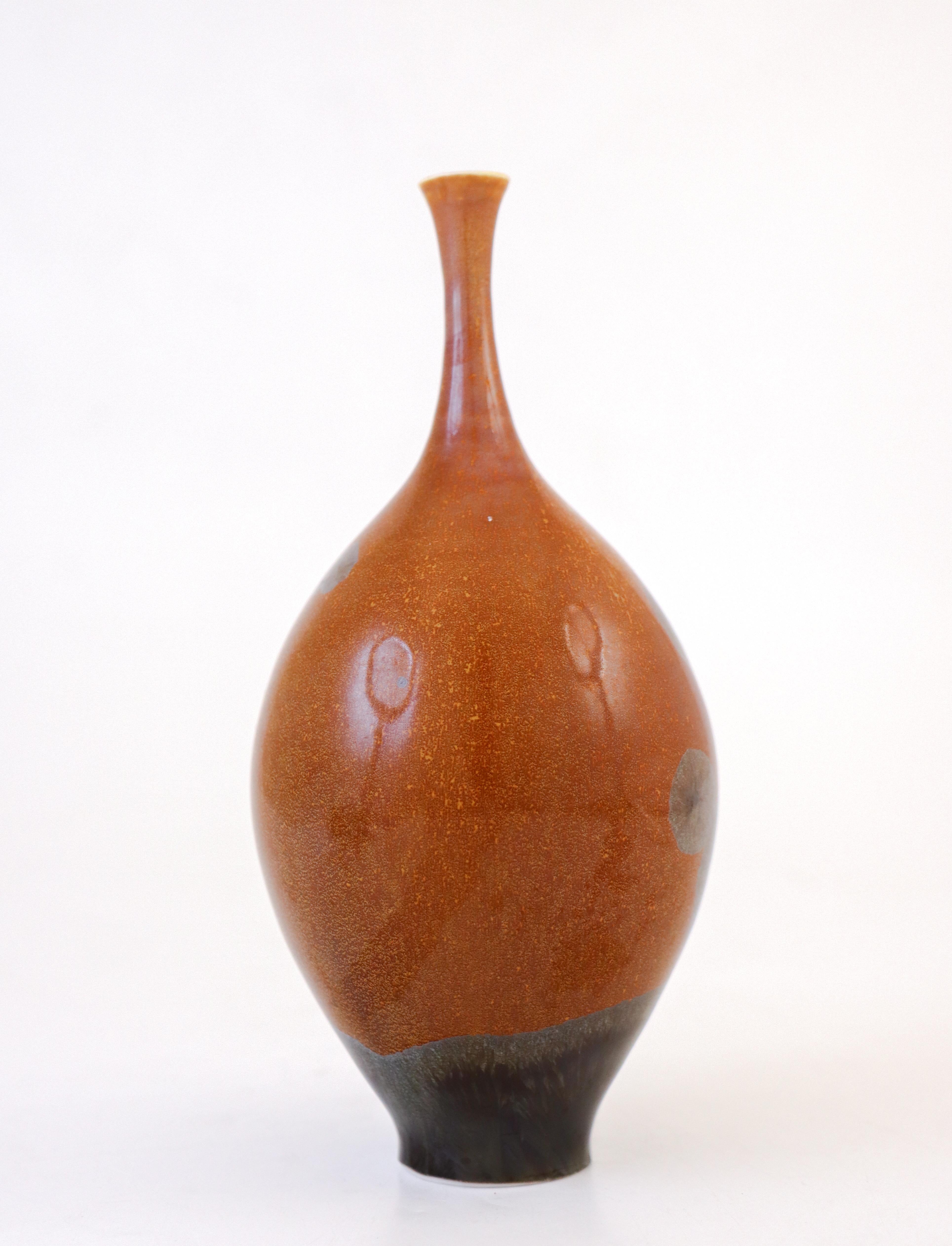 Swedish Isak Isaksson Brown Ceramic Vase, silver Crystalline Glaze Contemporary Artist