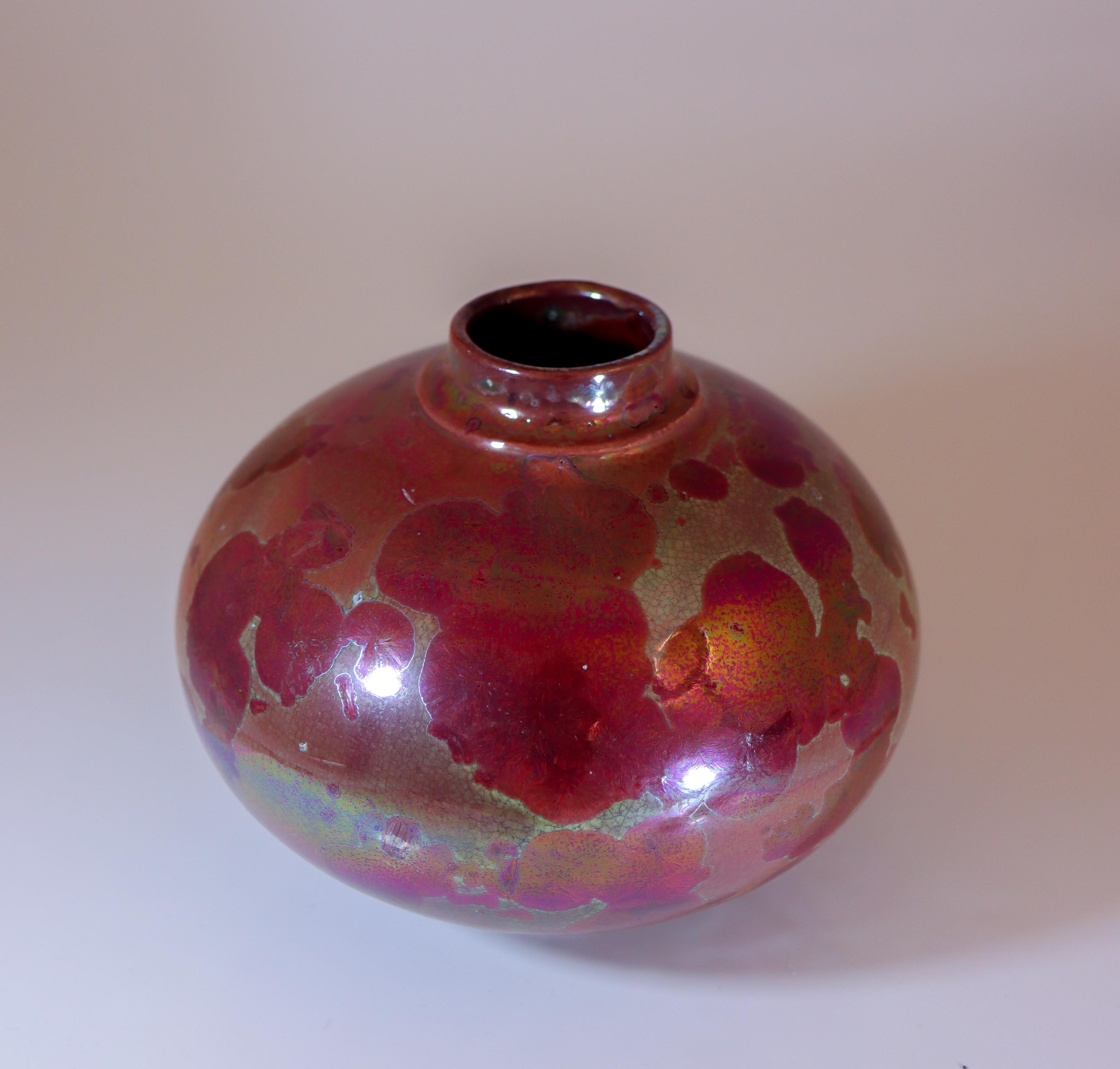 Isak Isaksson Ceramic Vase -Glossy Pink Crystalline Glaze Contemporary Artist For Sale 3