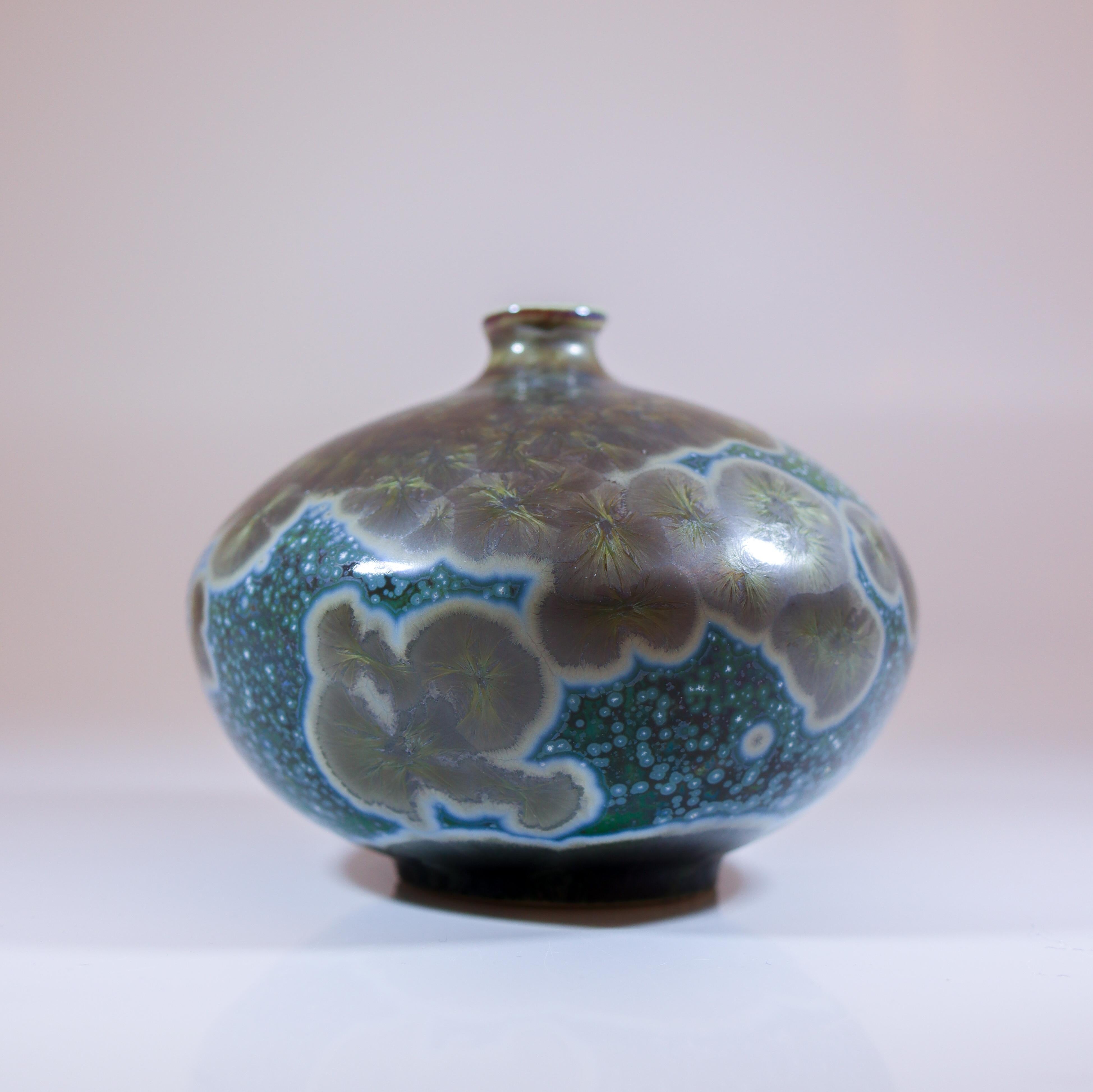 Scandinavian Modern Isak Isaksson Ceramic Vase - Green Crystalline Glaze Contemporary Artist For Sale