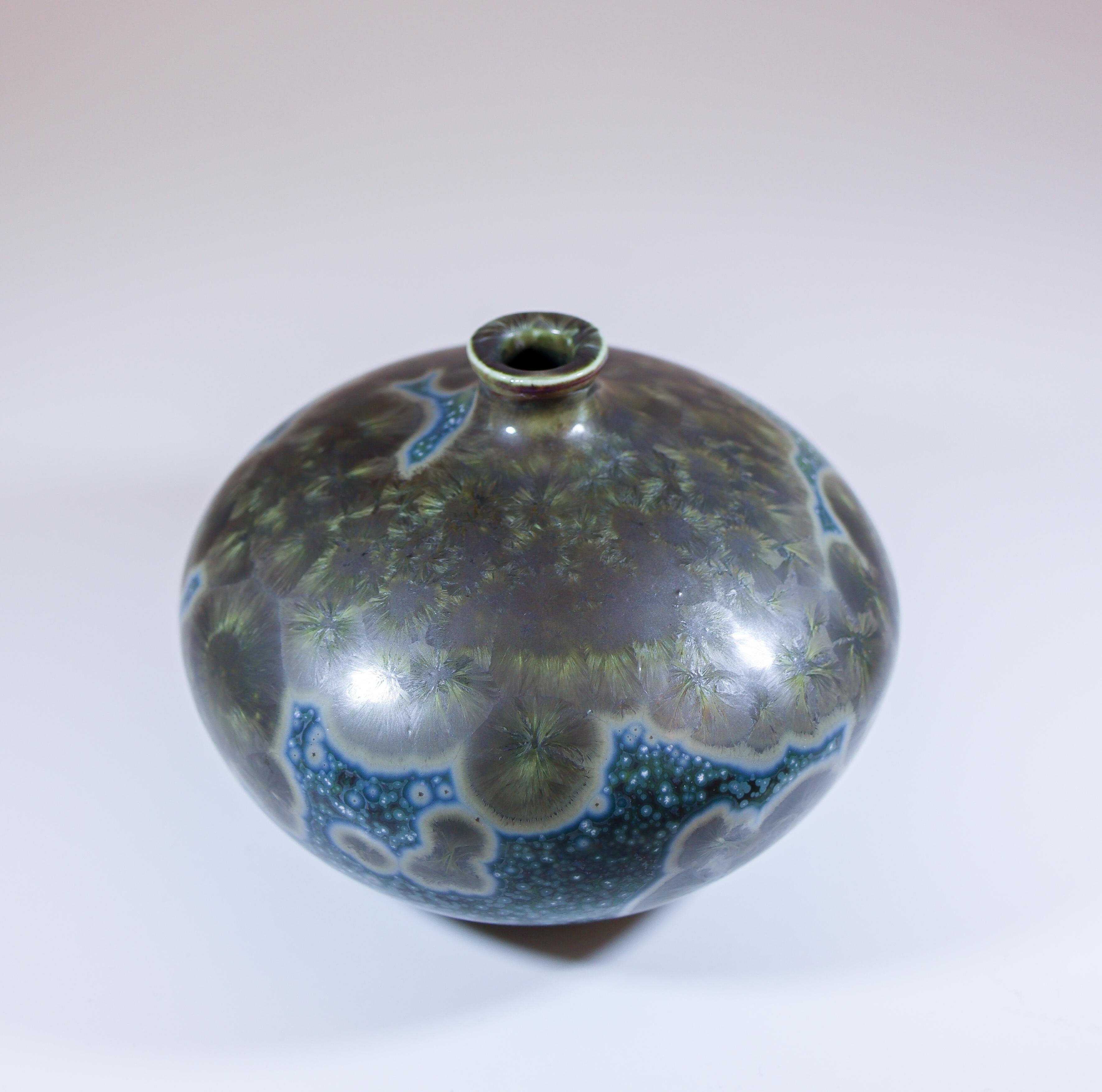 Glazed Isak Isaksson Ceramic Vase - Green Crystalline Glaze Contemporary Artist For Sale
