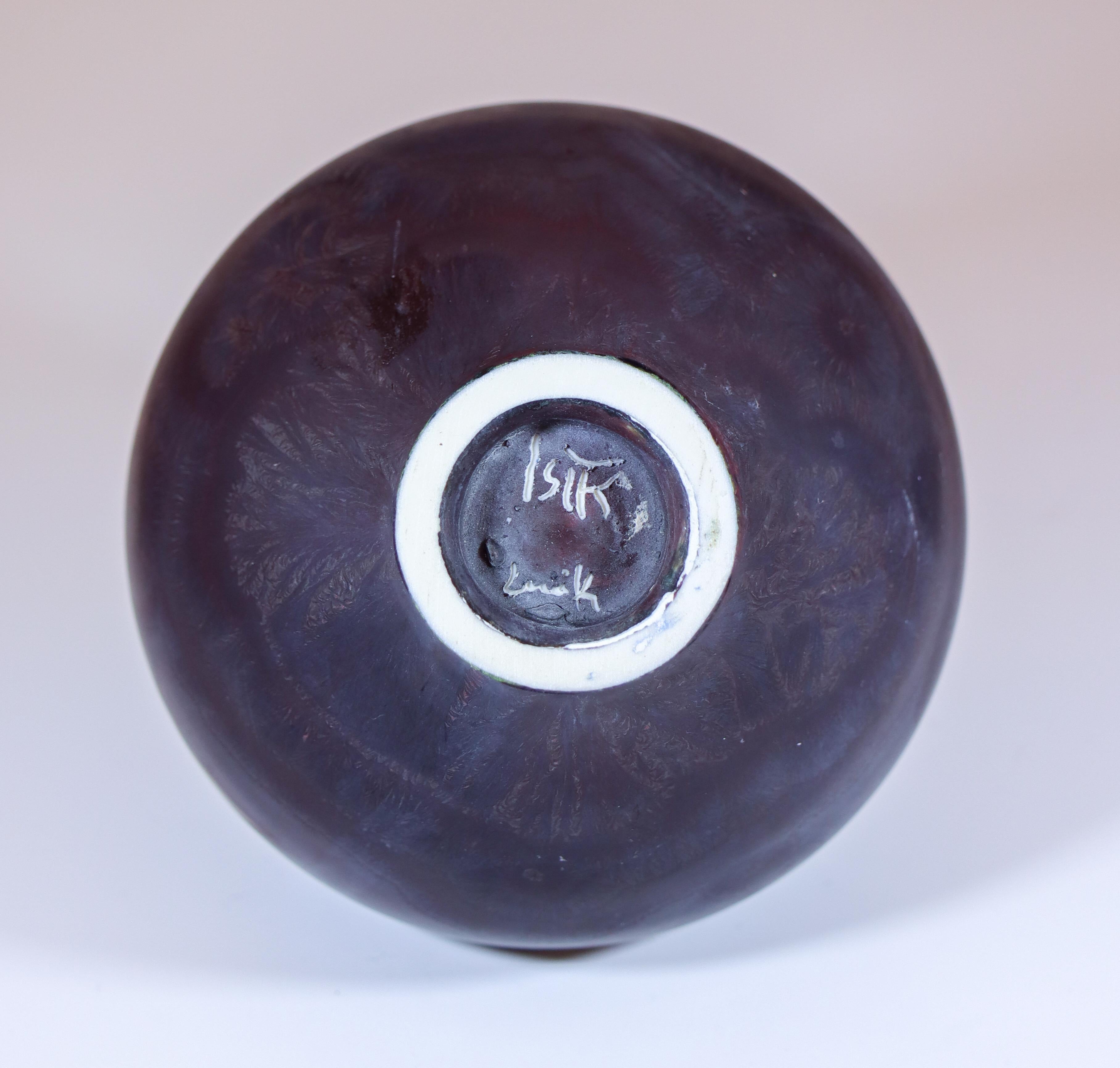 Isak Isaksson Ceramic Vase - Purple Matte Crystalline Glaze Contemporary Artist For Sale 4