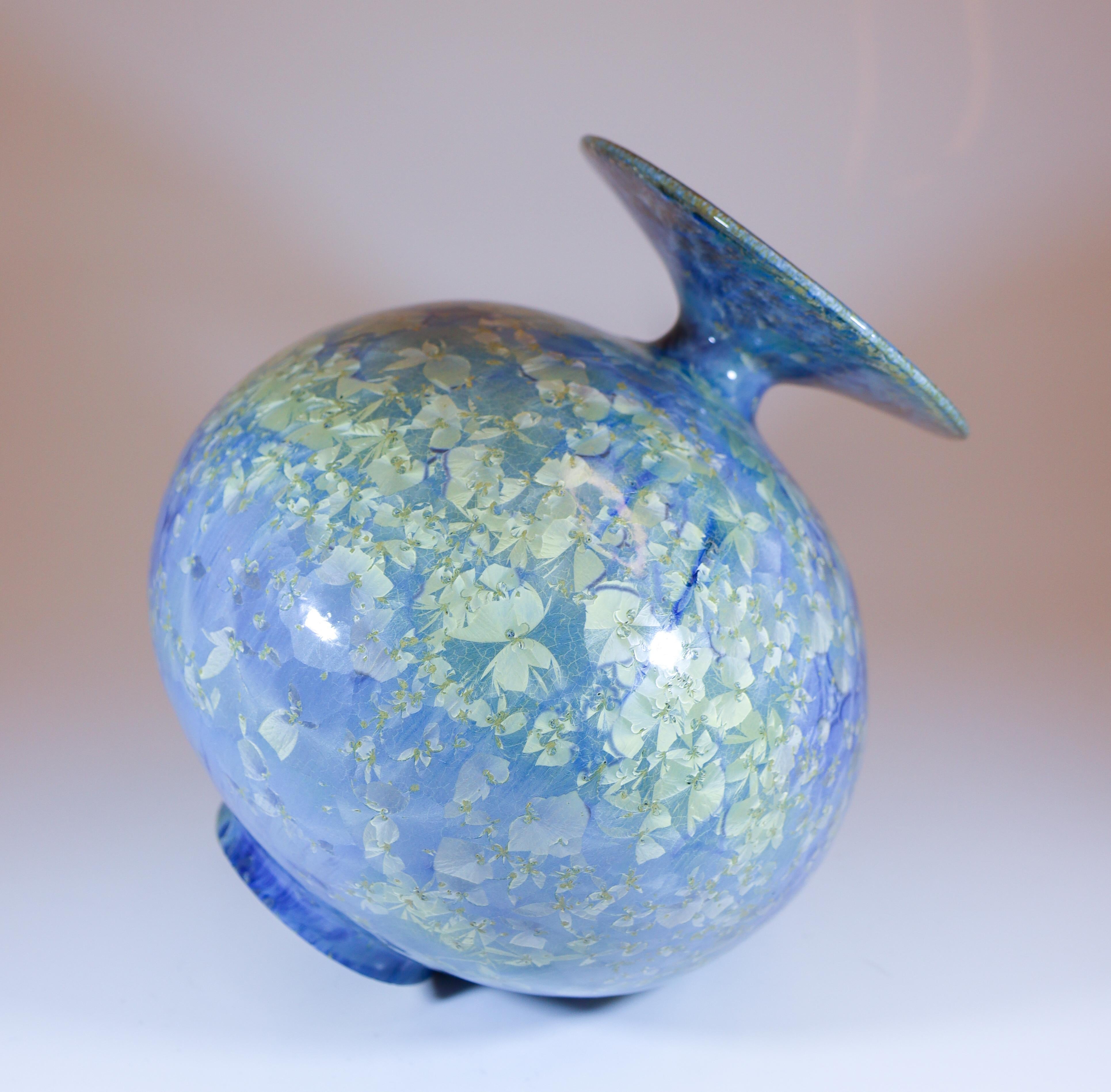 Céramique Artisak Isaksson Vase en céramique bleu colombe Crystalline Artiste contemporain en vente