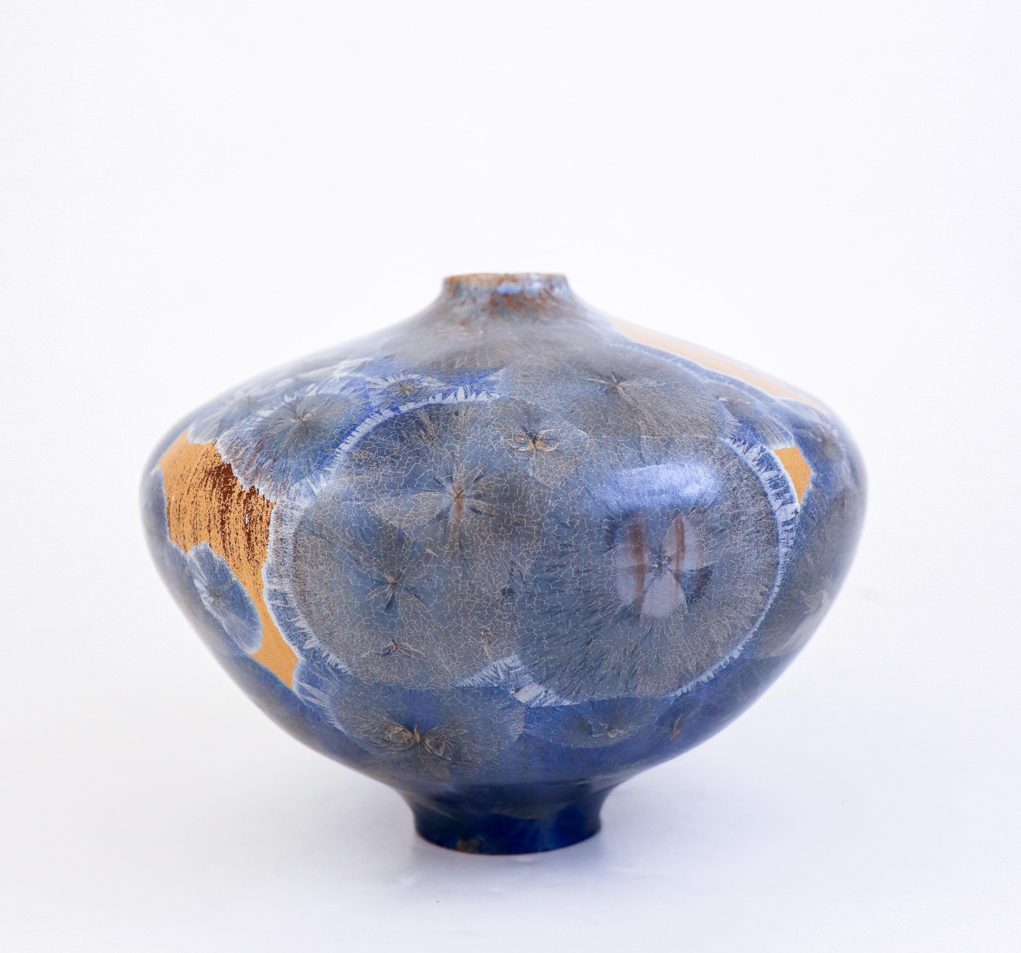 Isak Isaksson Gold / Gray Ceramic Vase Crystalline Glaze Contemporary Artist In Excellent Condition In Stockholm, SE