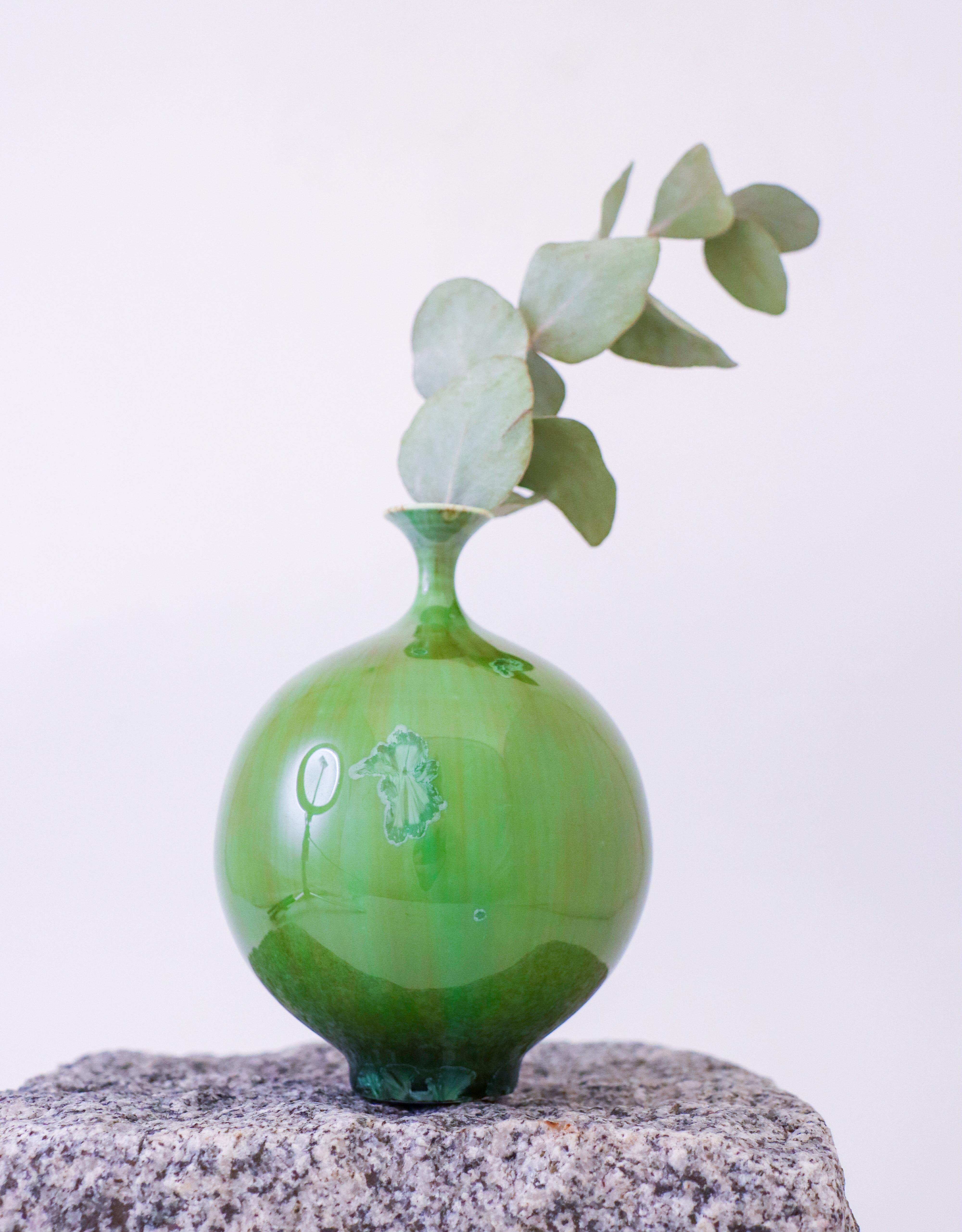 Scandinavian Modern Isak Isaksson Green Ceramic Vase Crystalline Glaze - Contemporary Artist For Sale