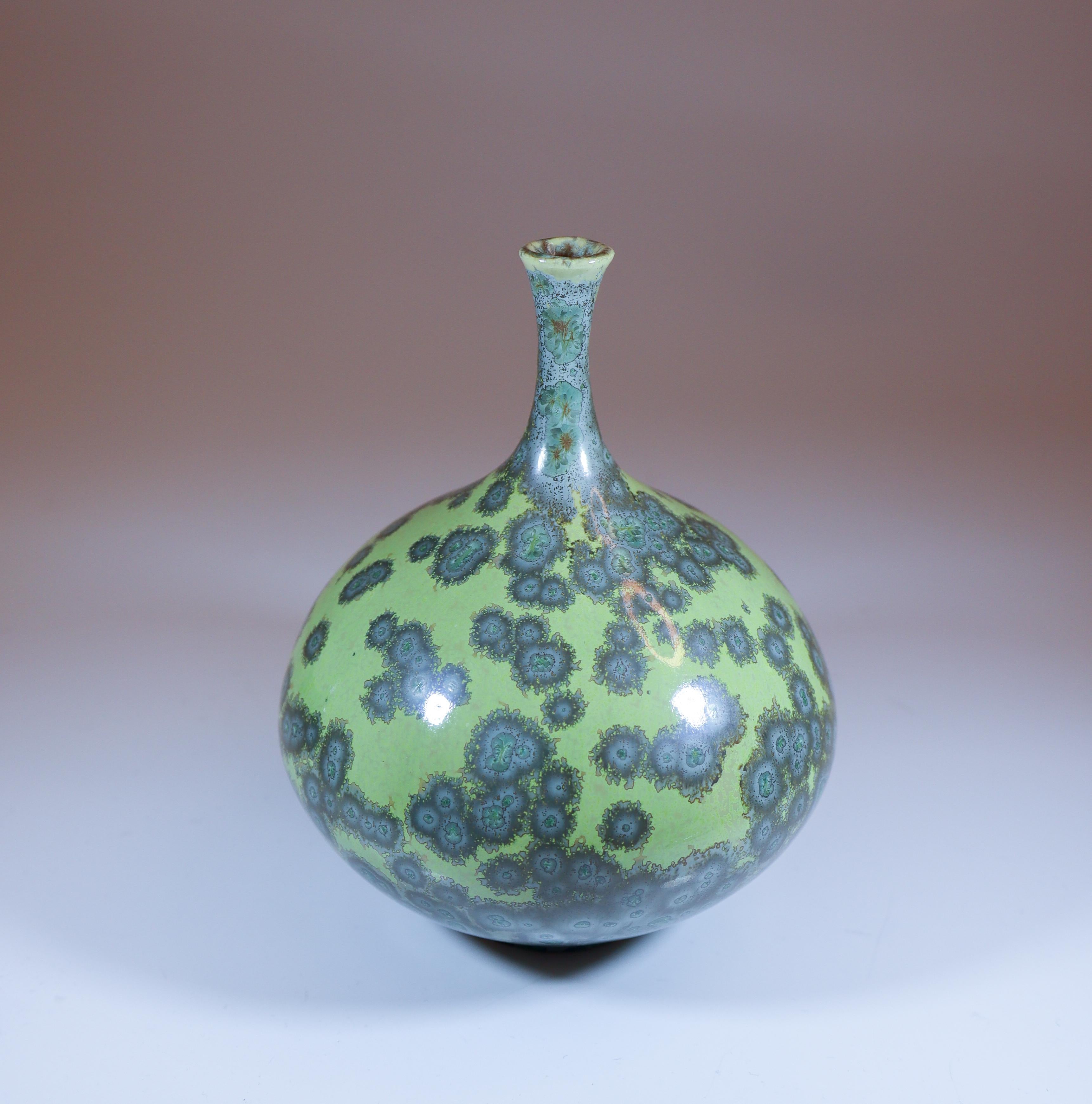 XXIe siècle et contemporain Isak Isaksson Vase en céramique verte Glace cristalline Artiste contemporain en vente