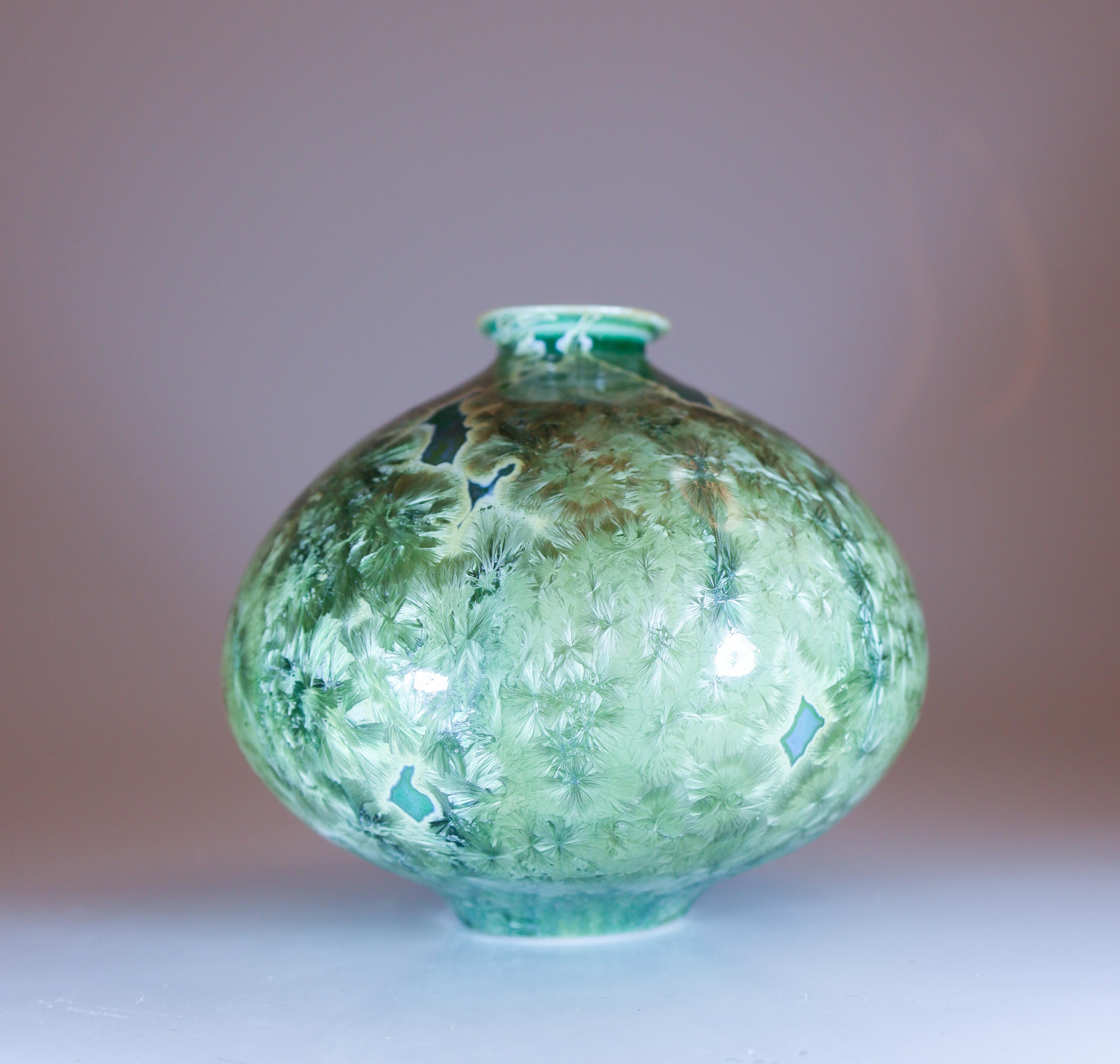 XXIe siècle et contemporain Isak Isaksson Vase en céramique verte Glace cristalline Artiste contemporain en vente
