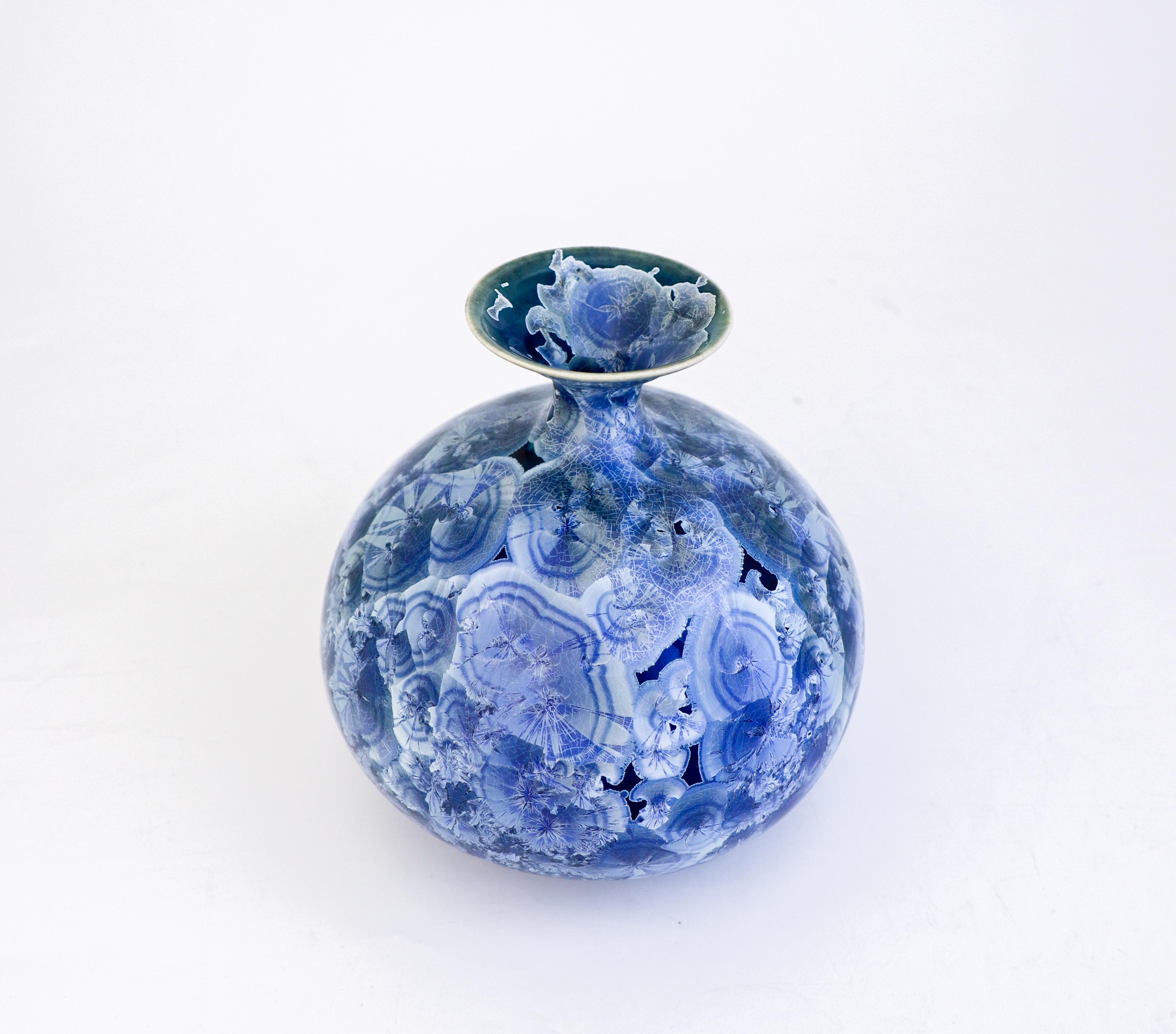 Isak Isaksson Large Blue Ceramic Vase, Crystalline Glaze Contemporary Artist In Excellent Condition For Sale In Stockholm, SE