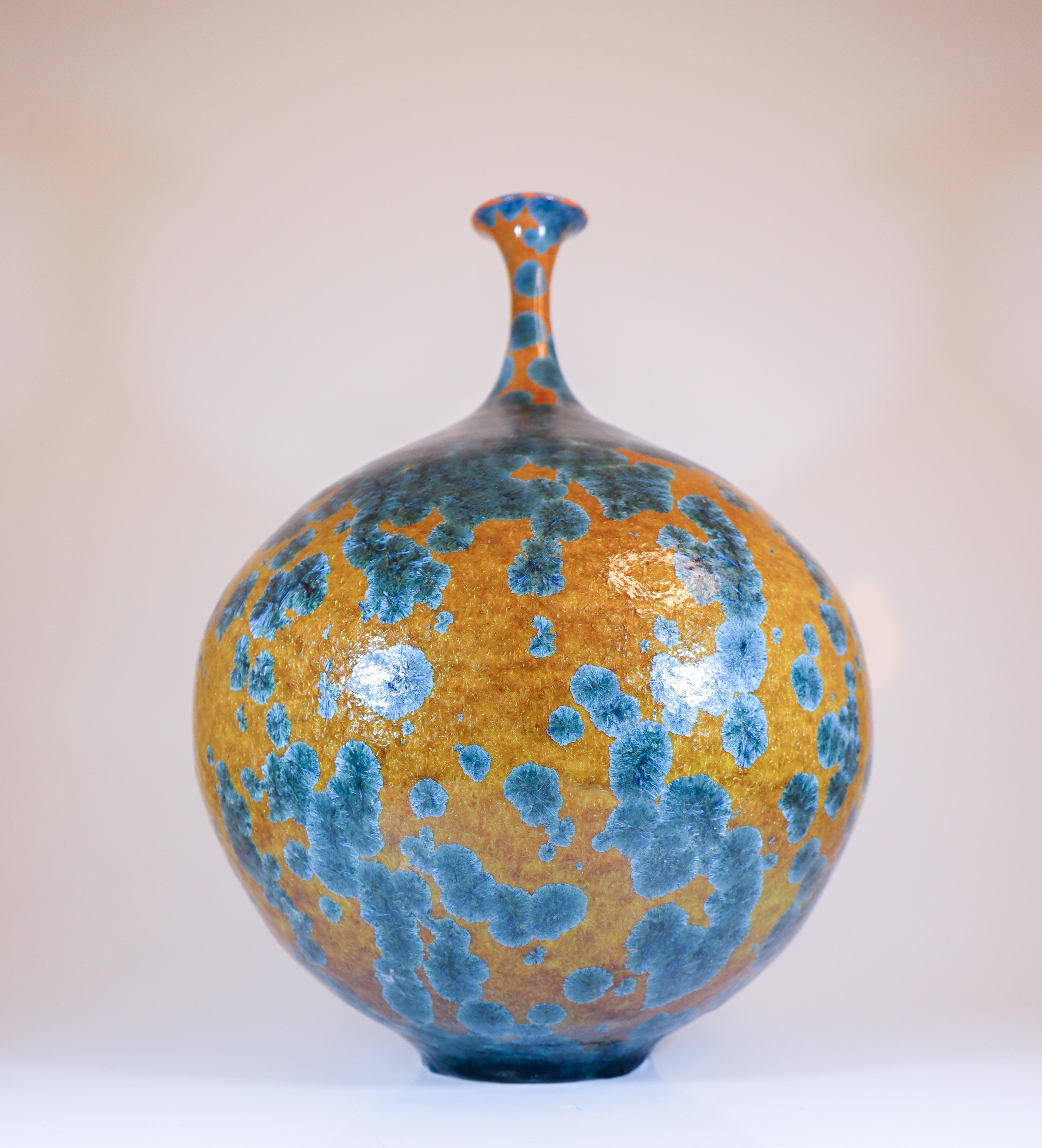 XXI secolo e contemporaneo Isak Isaksson Vaso grande in ceramica marrone e blu Artista contemporaneo cristallino in vendita
