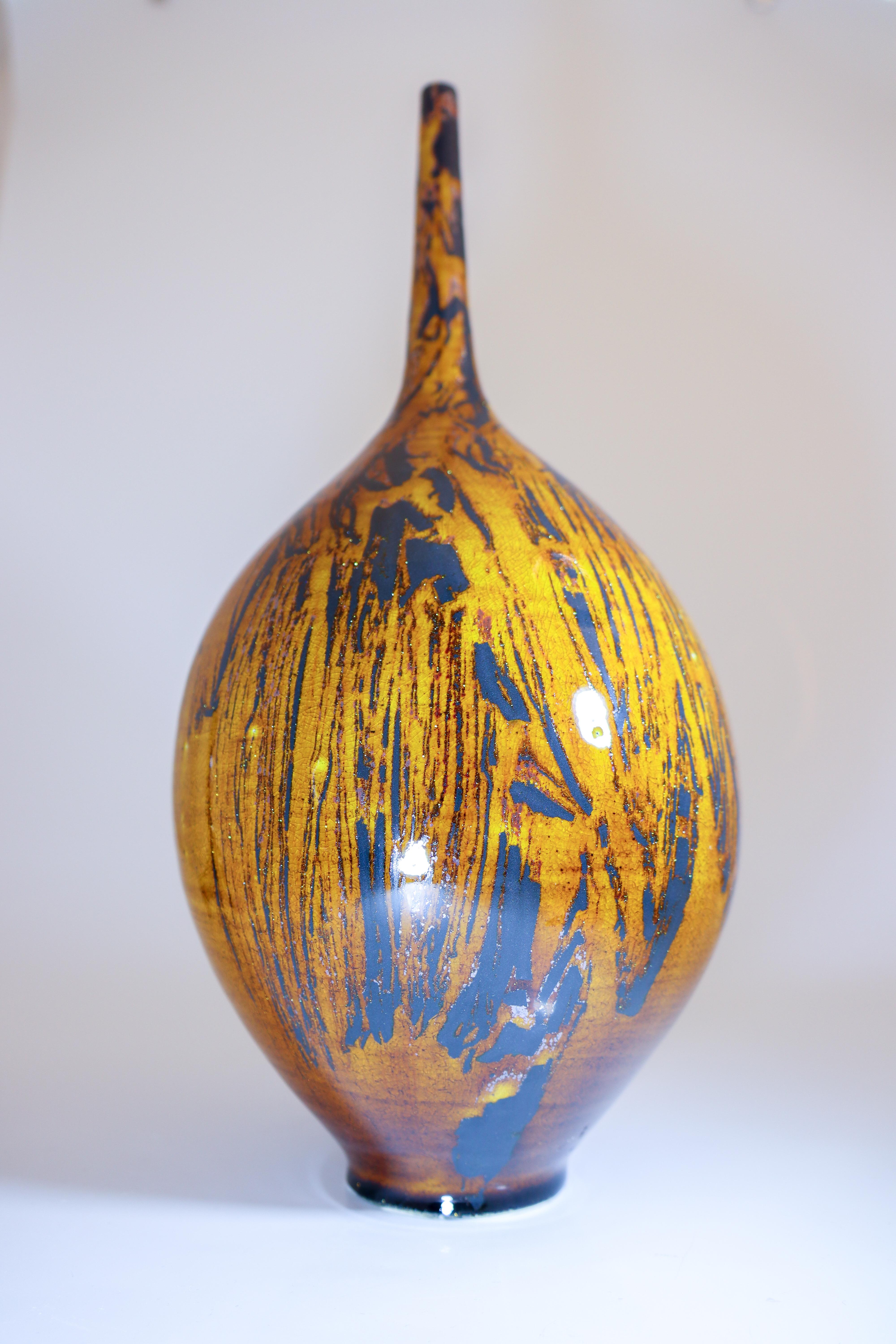 Scandinavo moderno Isak Isaksson Vaso grande in ceramica Smalto cristallino Artista contemporaneo in vendita