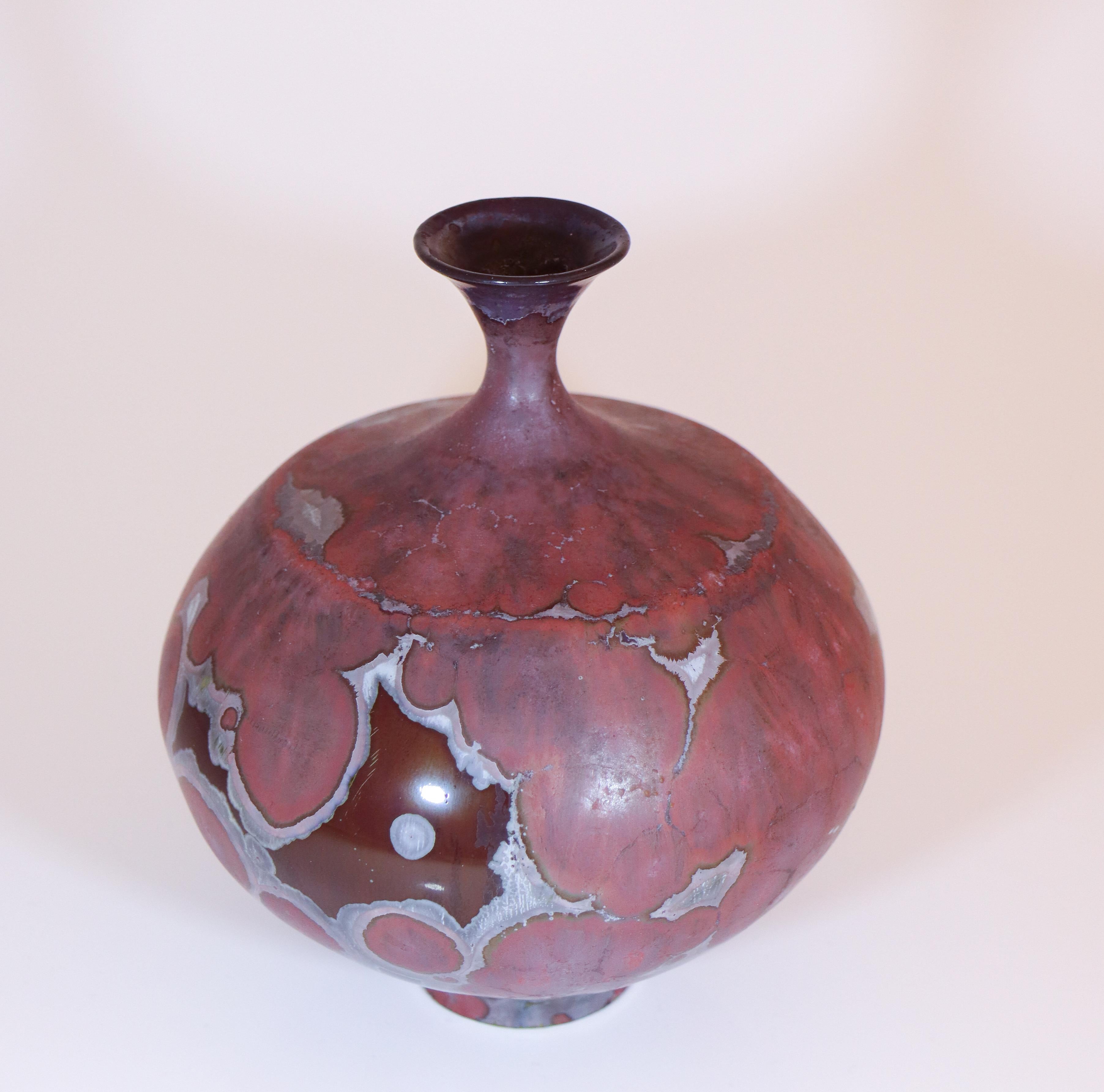 Isak Isaksson Lovely Purple Ceramic Vase - Crystalline Glaze Contemporary Artist For Sale 1