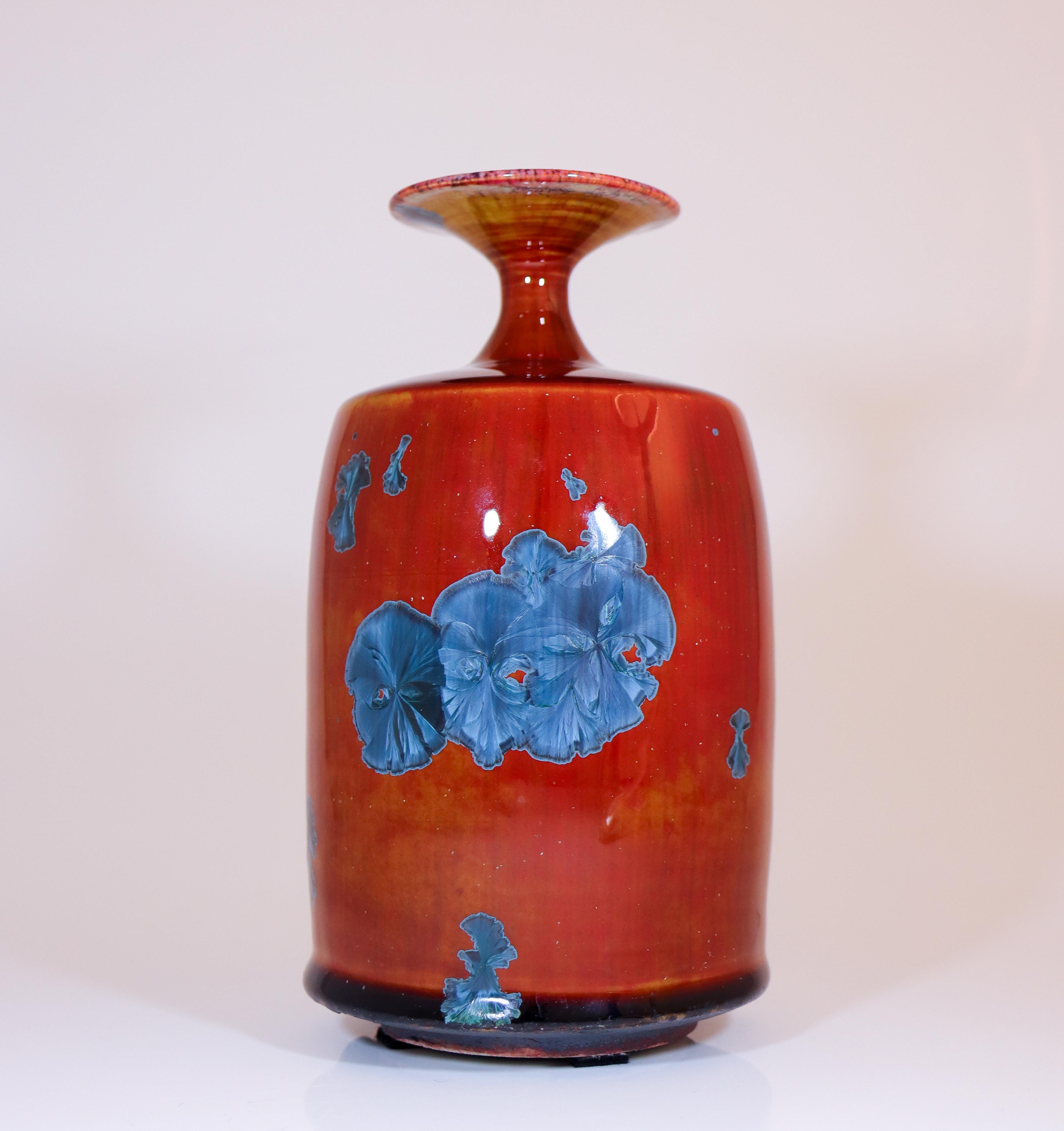 Isak Isaksson Lovely Red Ceramic Vase - Crystalline Glaze - Contemporary Artist In Excellent Condition For Sale In Stockholm, SE